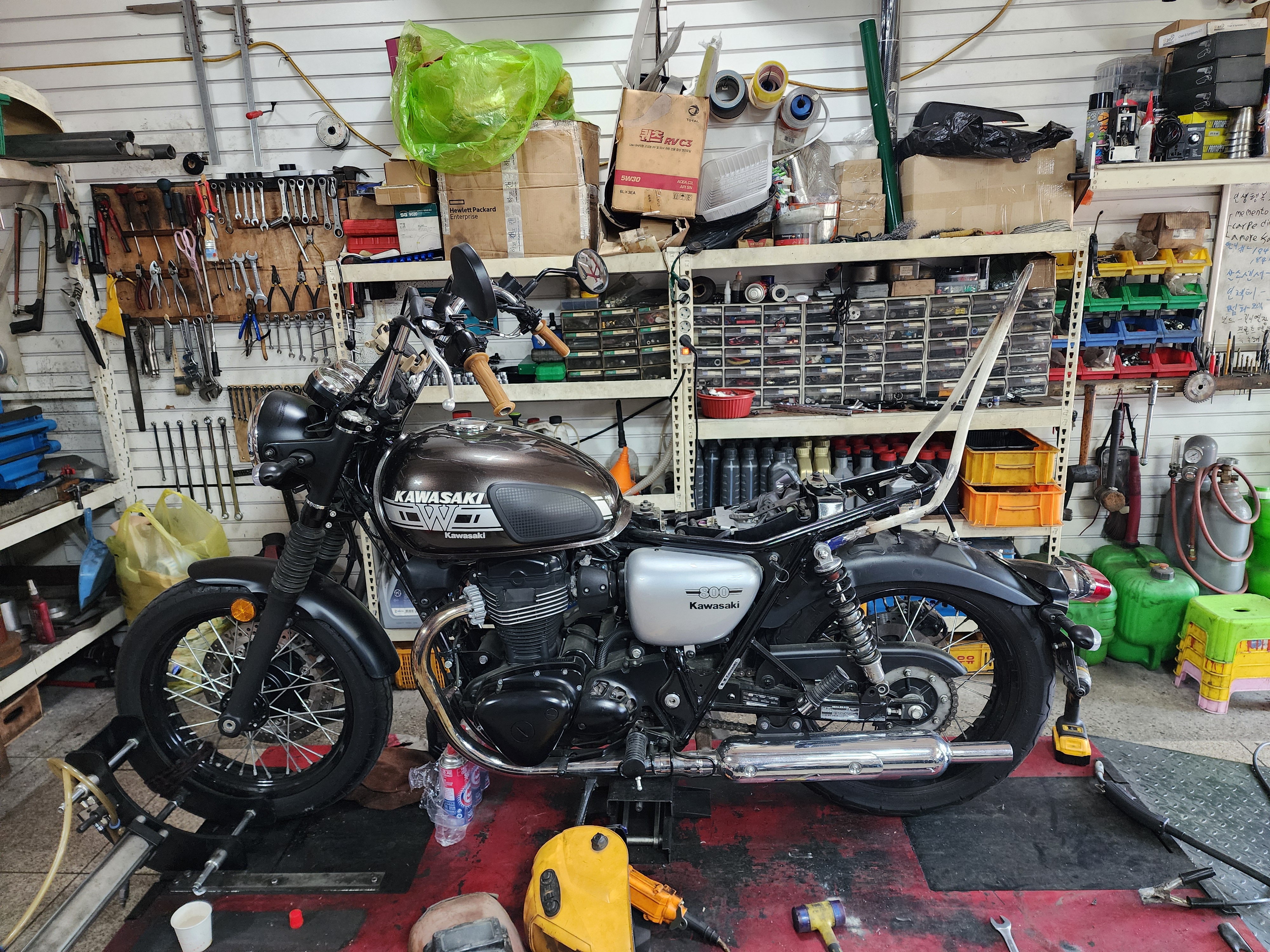 아그니스 커스텀 대표 이미지