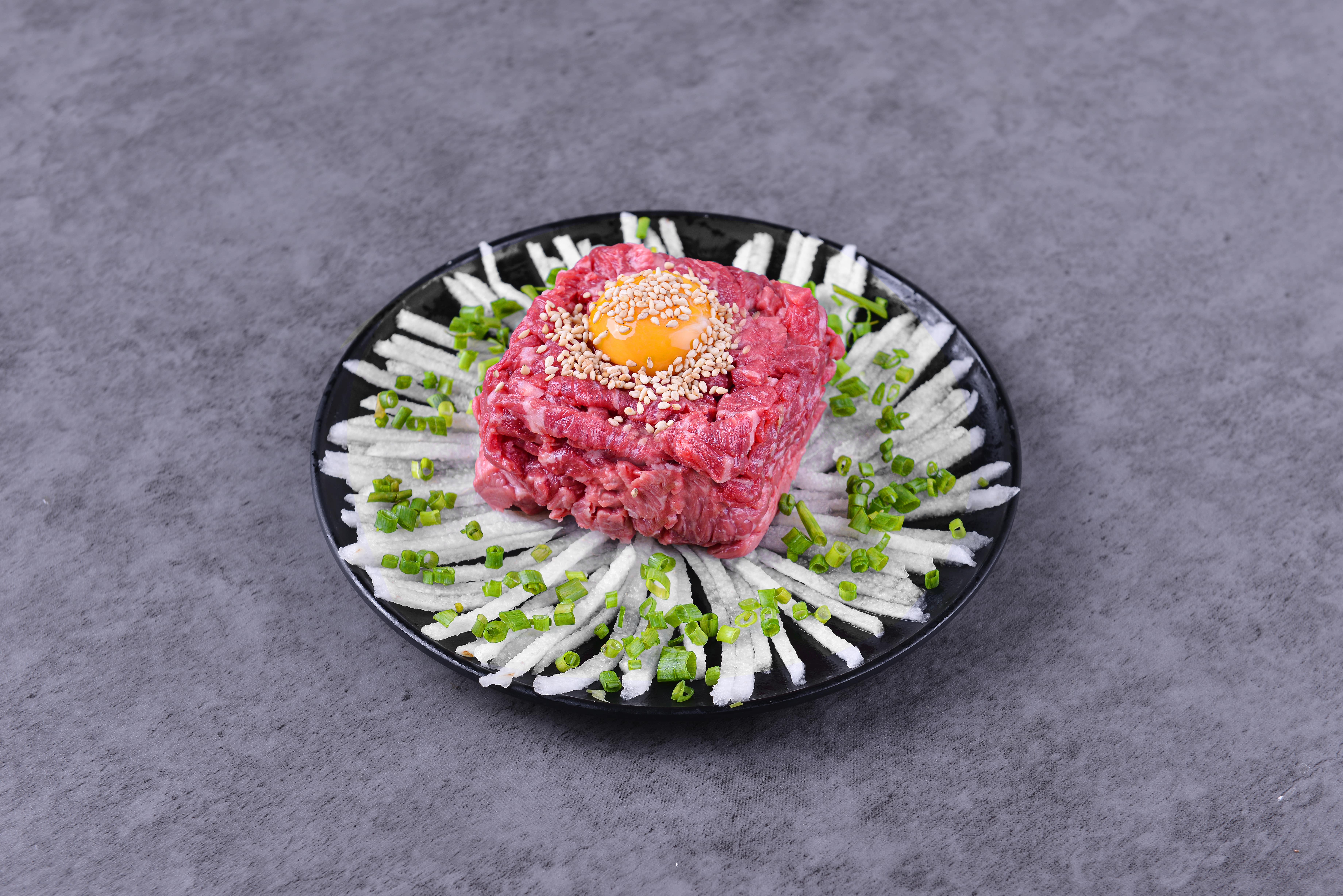 한우투쁠육회 100g