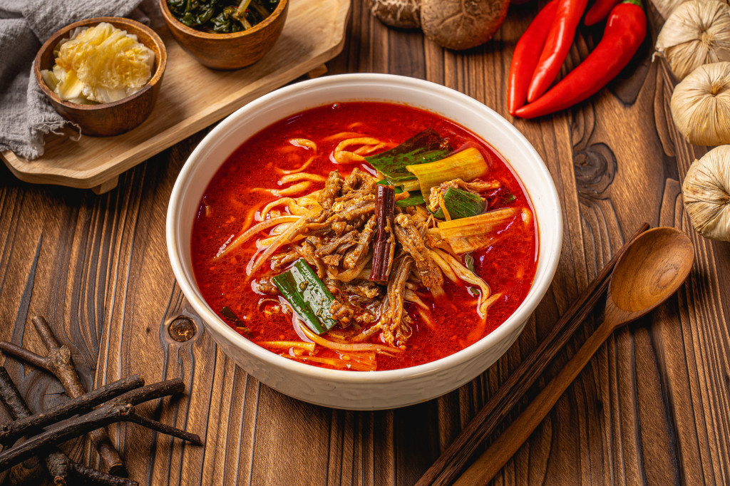 육개장 칼국수(계절메뉴)