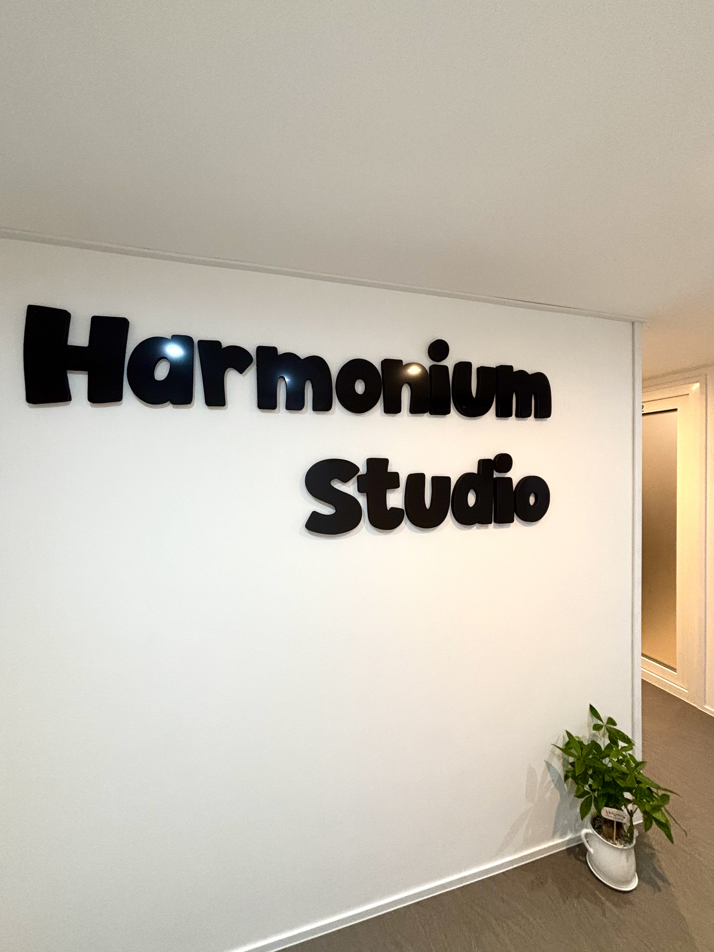 1번째 스튜디오 사진