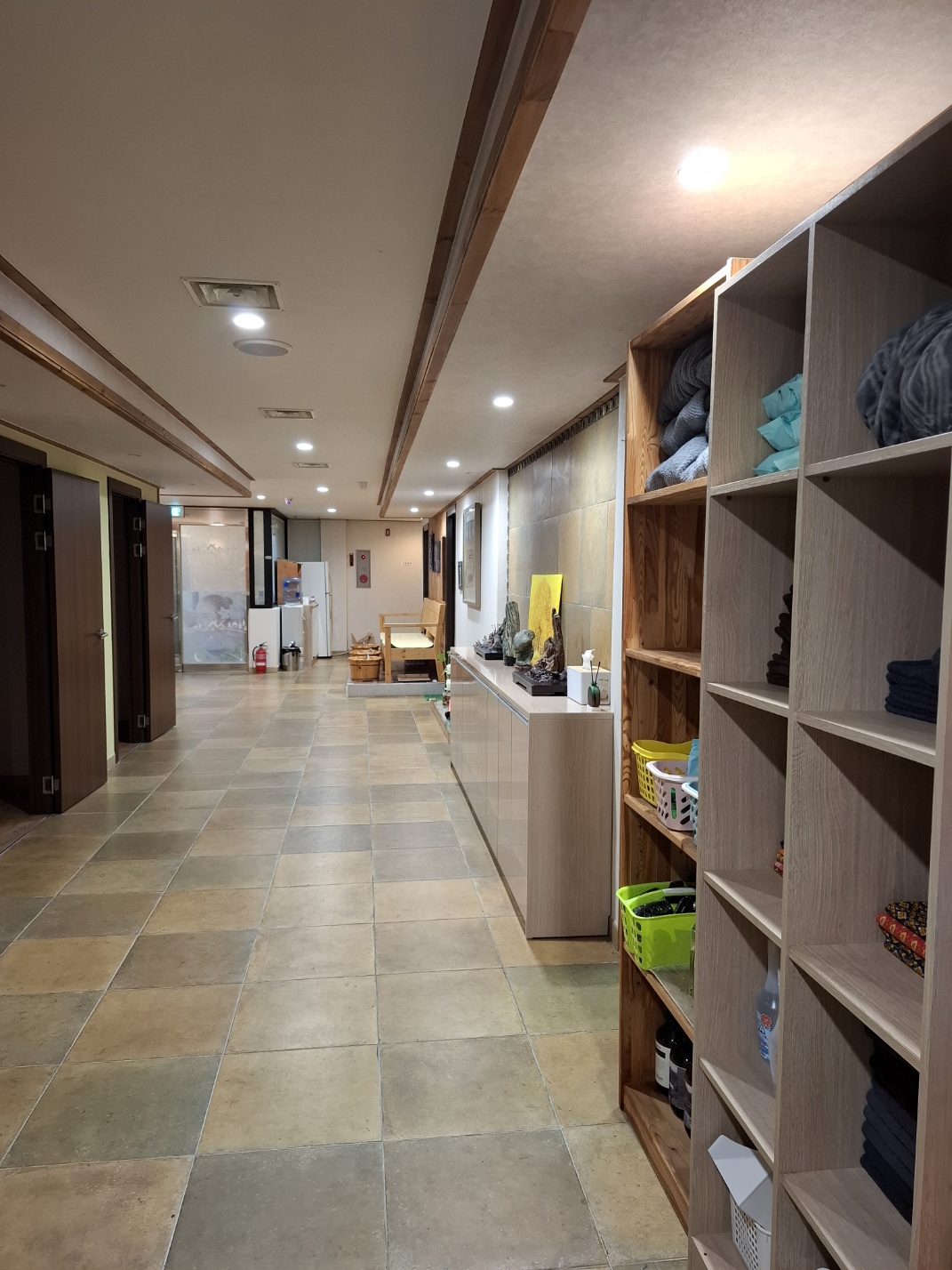 청담 photo 2