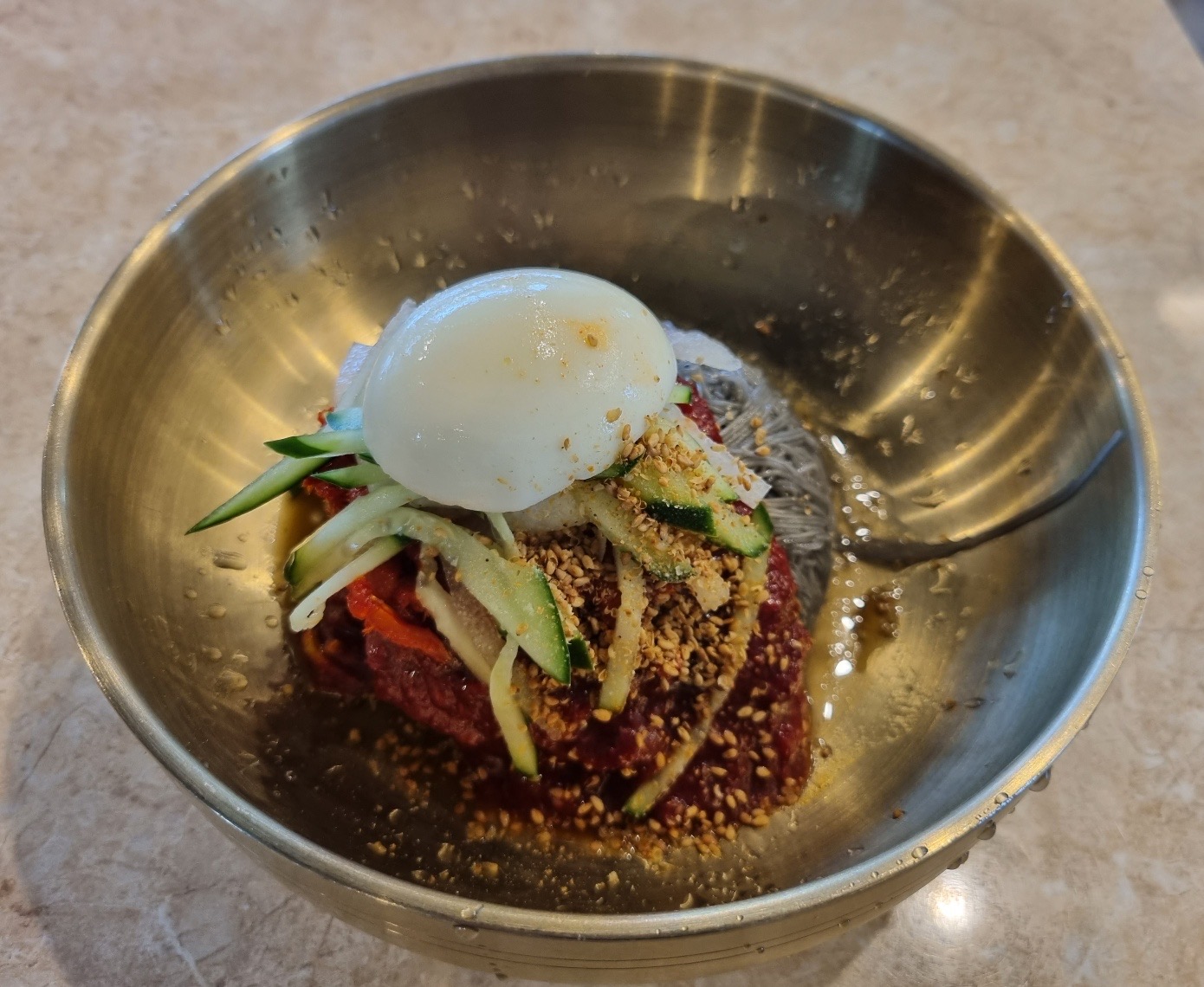 회냉면