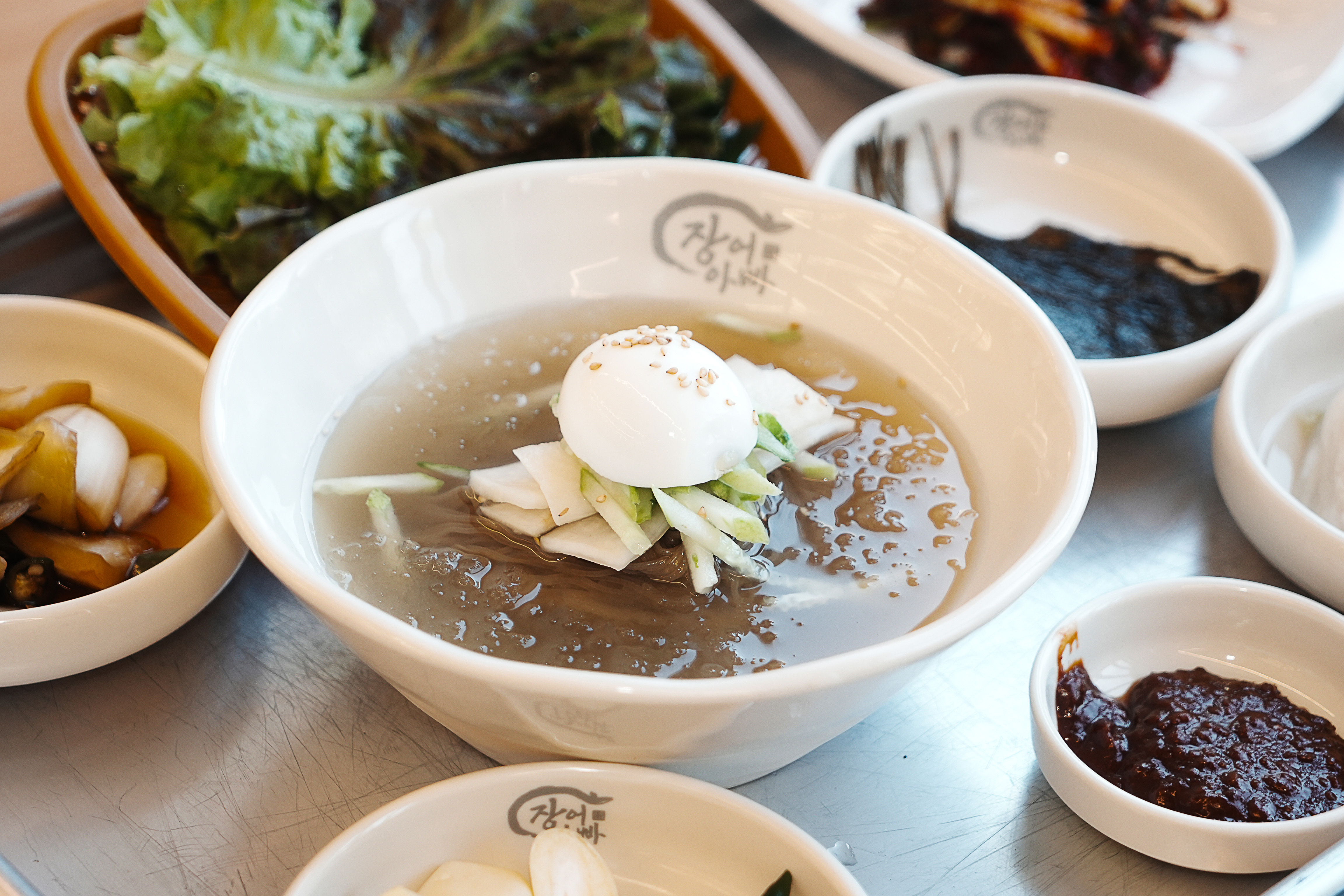 물냉면