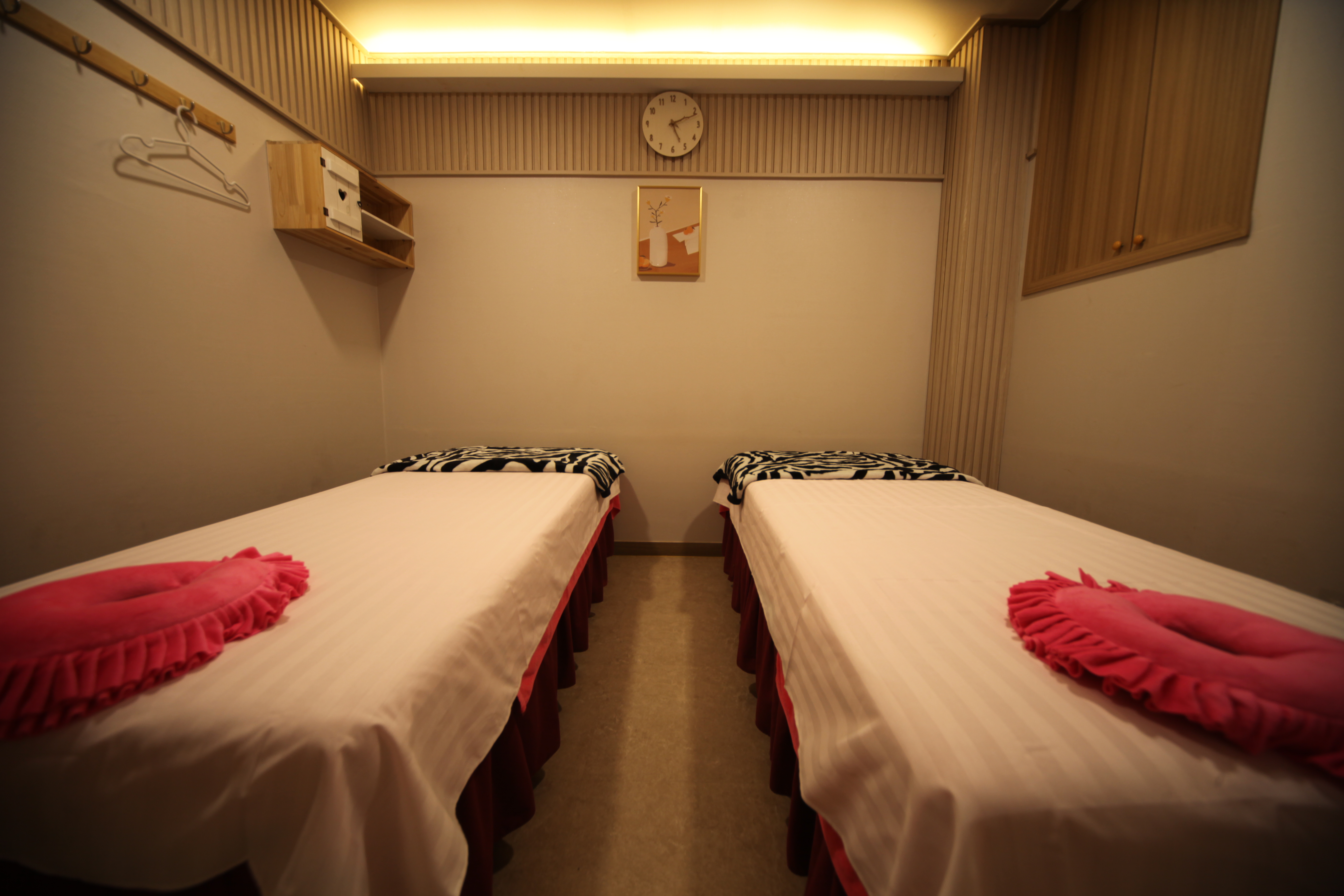 황제마사지 photo 8