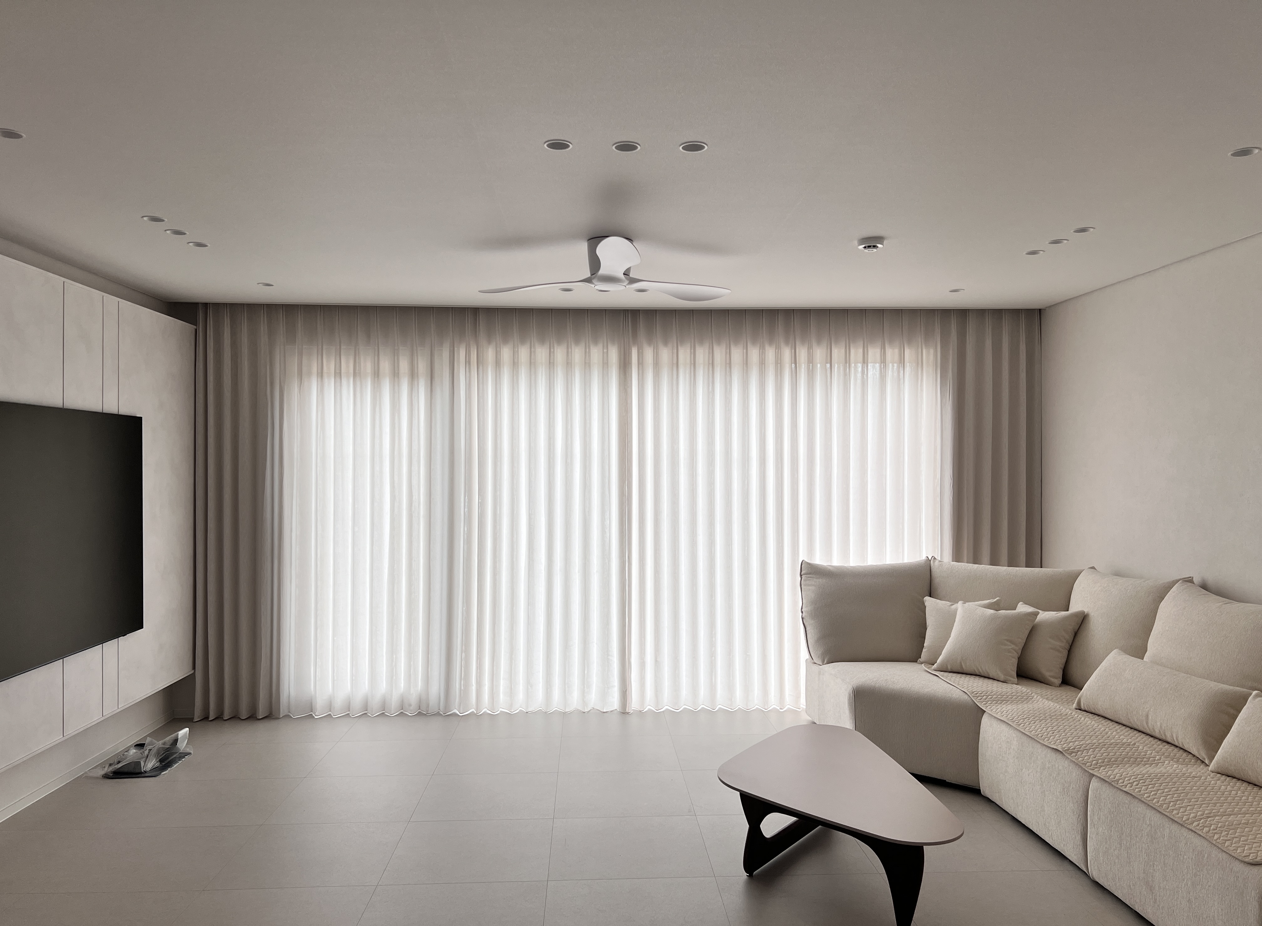 서로 커튼블라인드