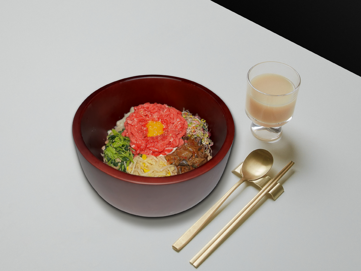 육회보리비빔밥