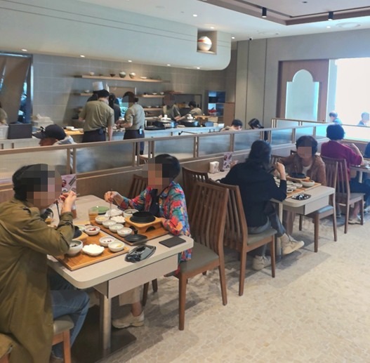 덕분현대백화점