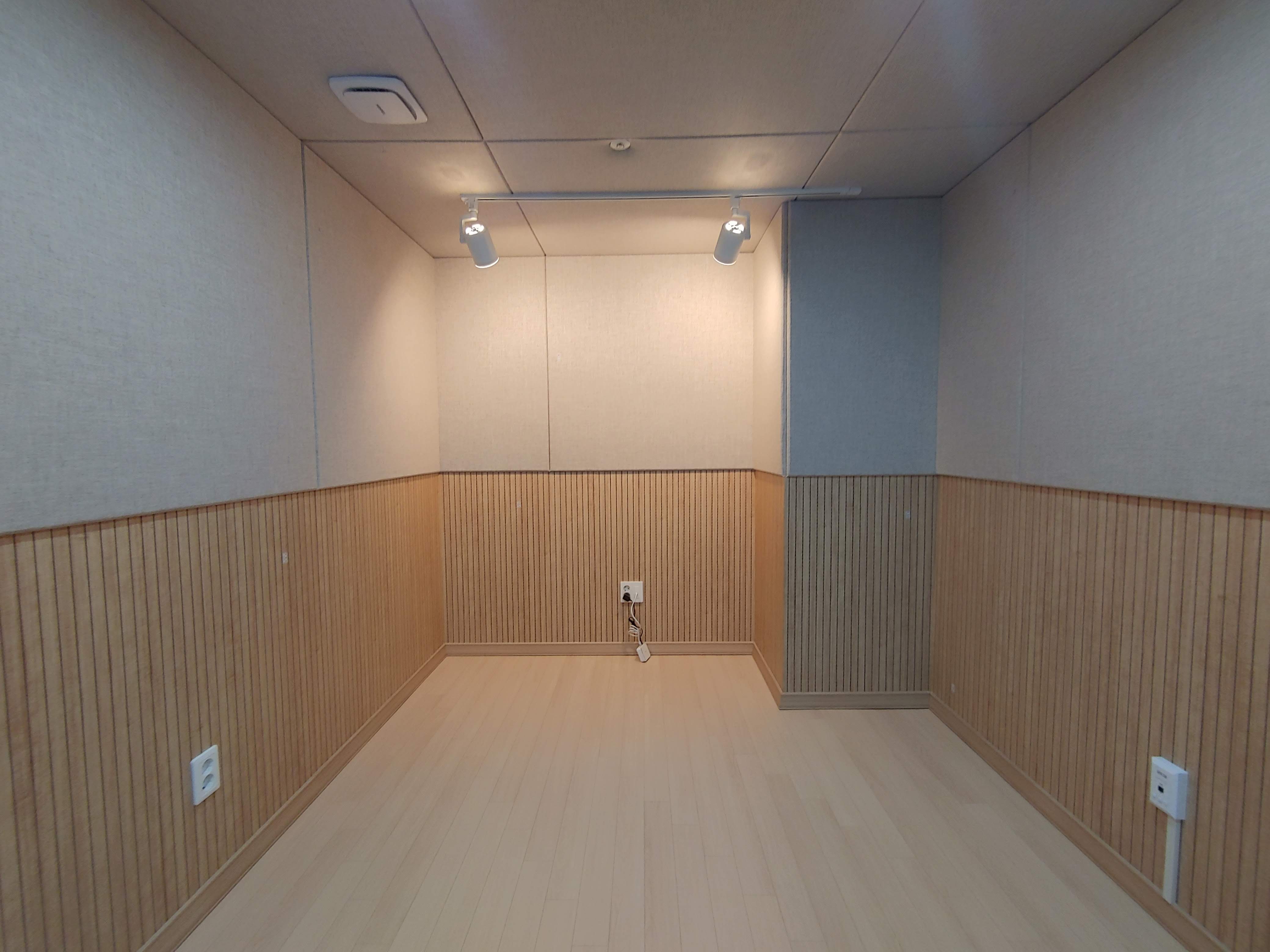 1번째 스튜디오 사진