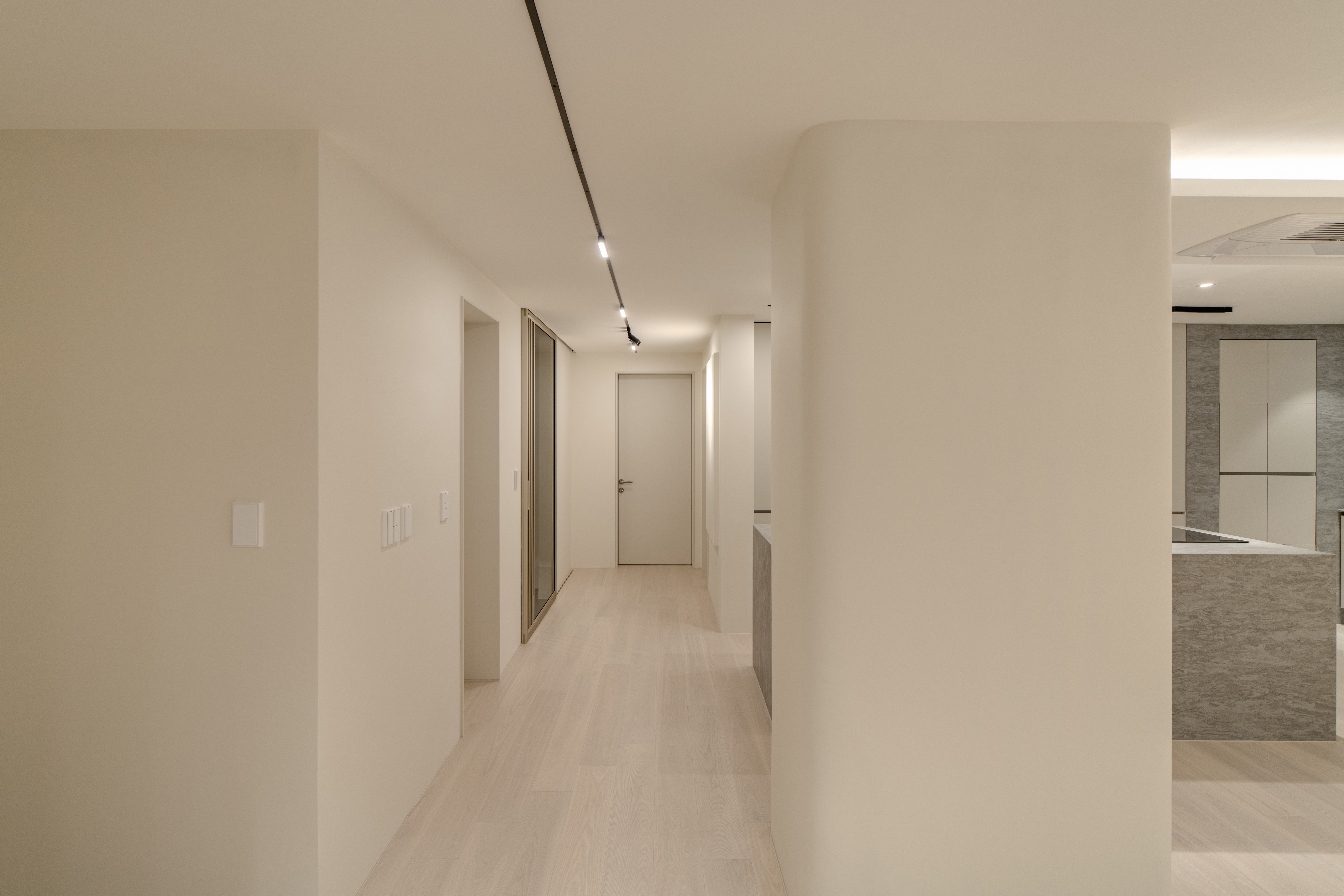 로 하우스 대표 이미지