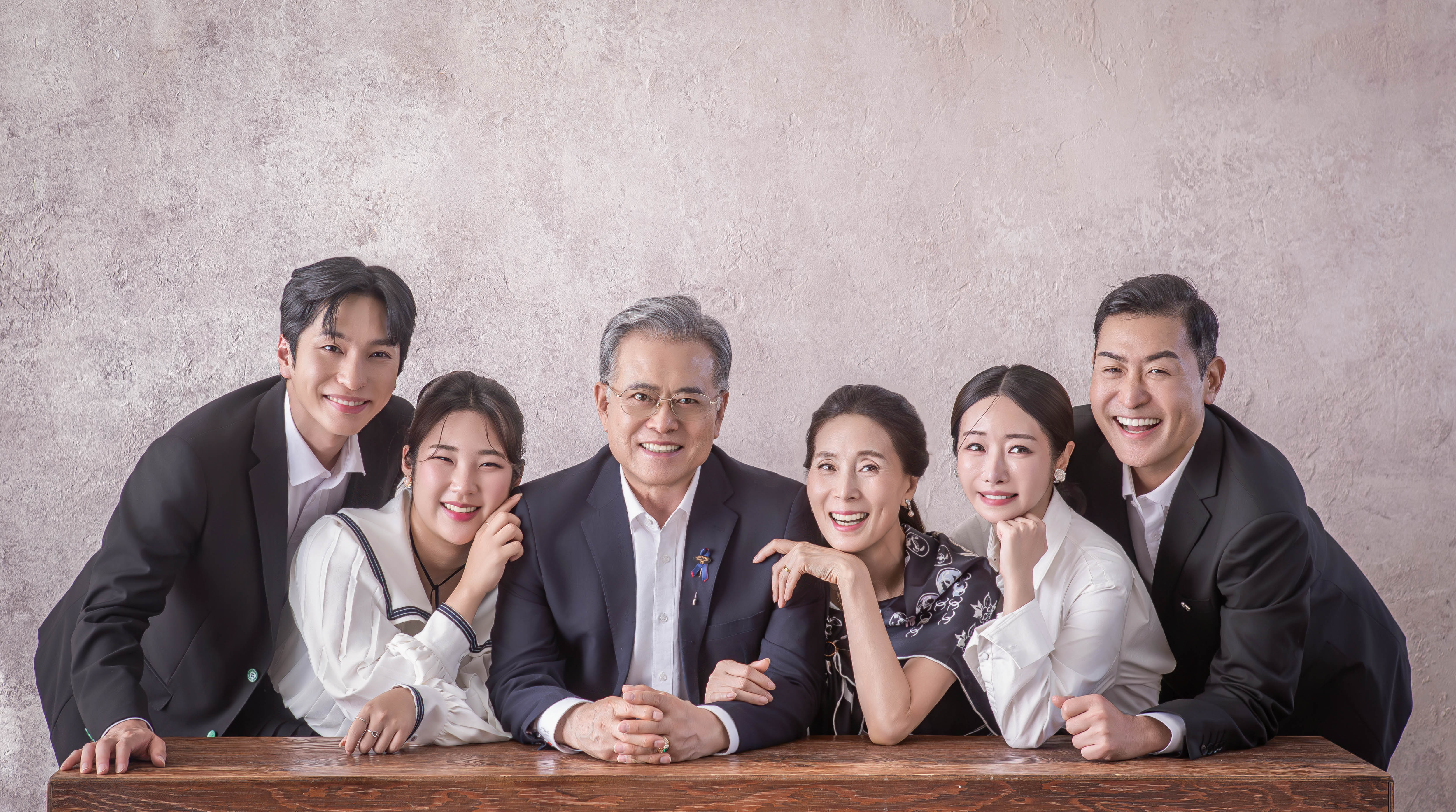 더홍스튜디오 춘천점 대표 이미지