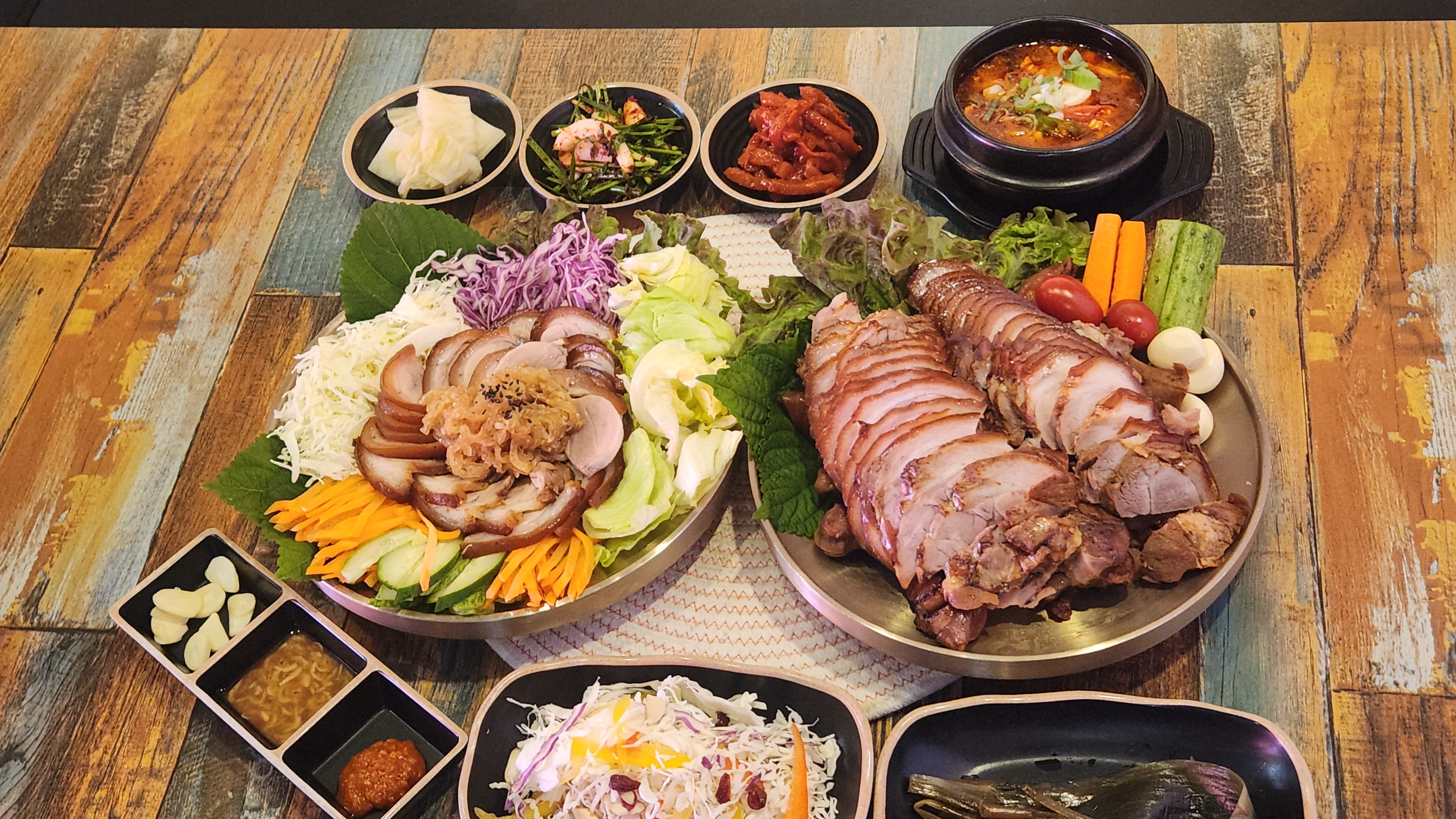 이선화덕족발보쌈 명일점 사진 2