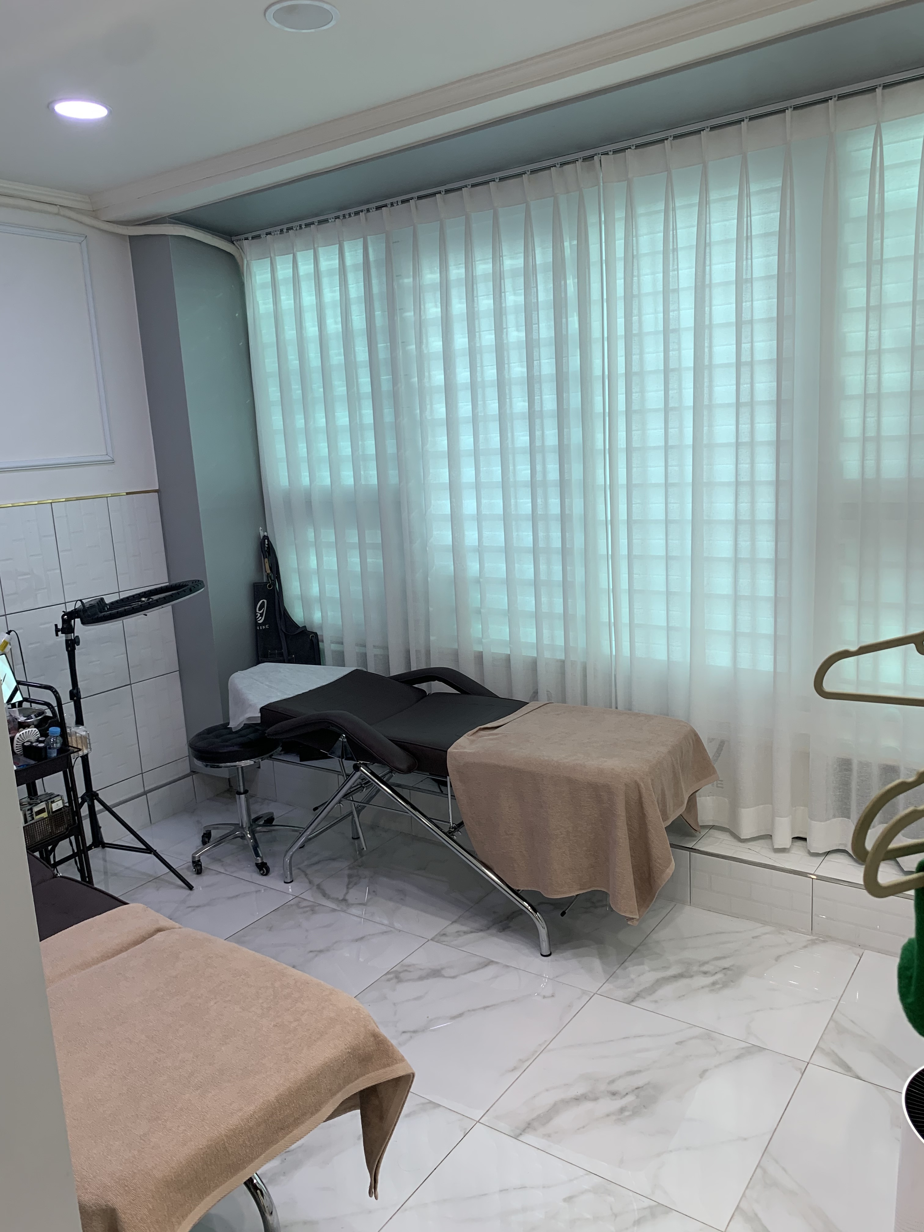 여수더나인뷰티샵 대표 이미지