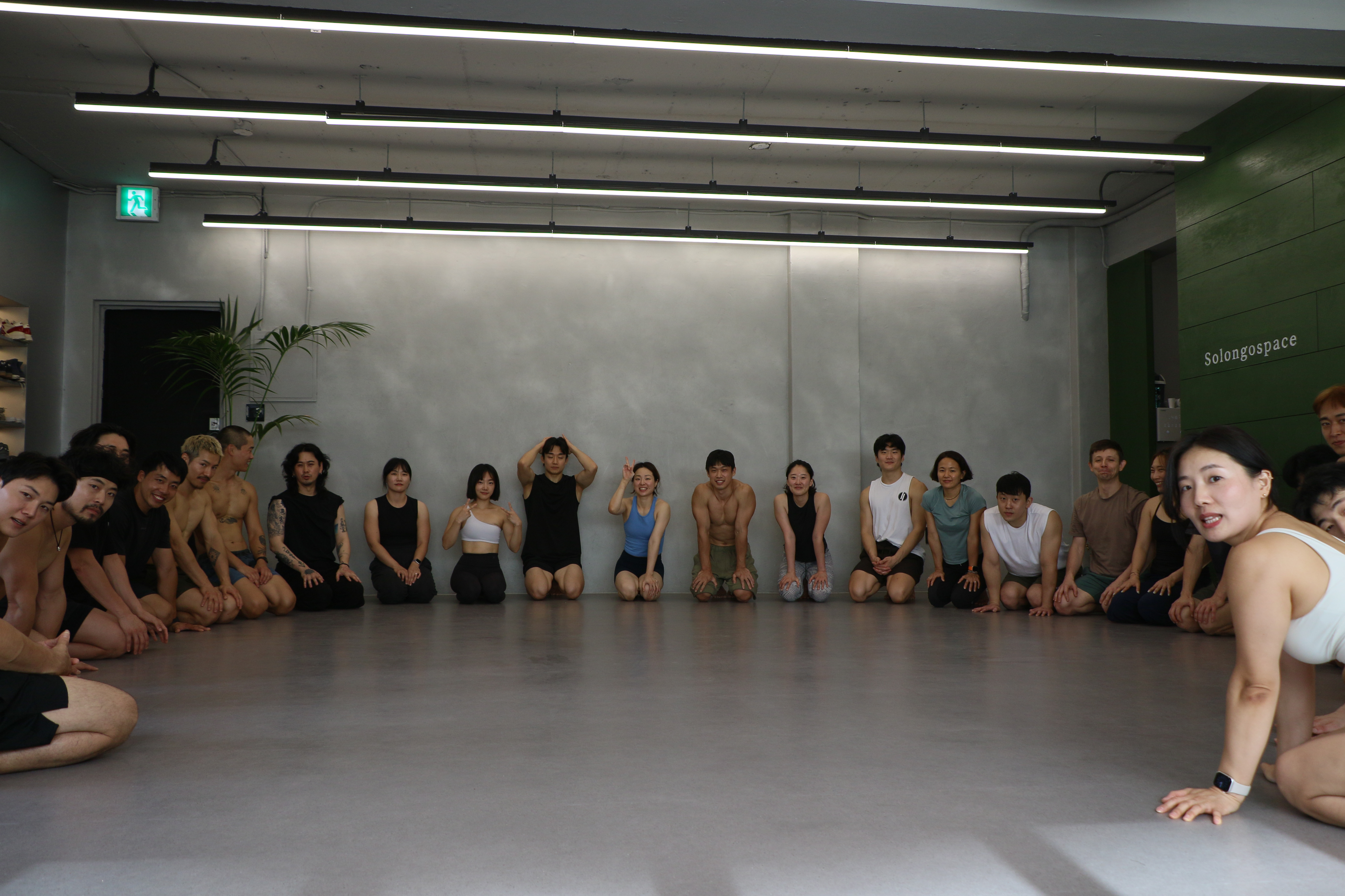 솔롱고스페이스 대표 이미지