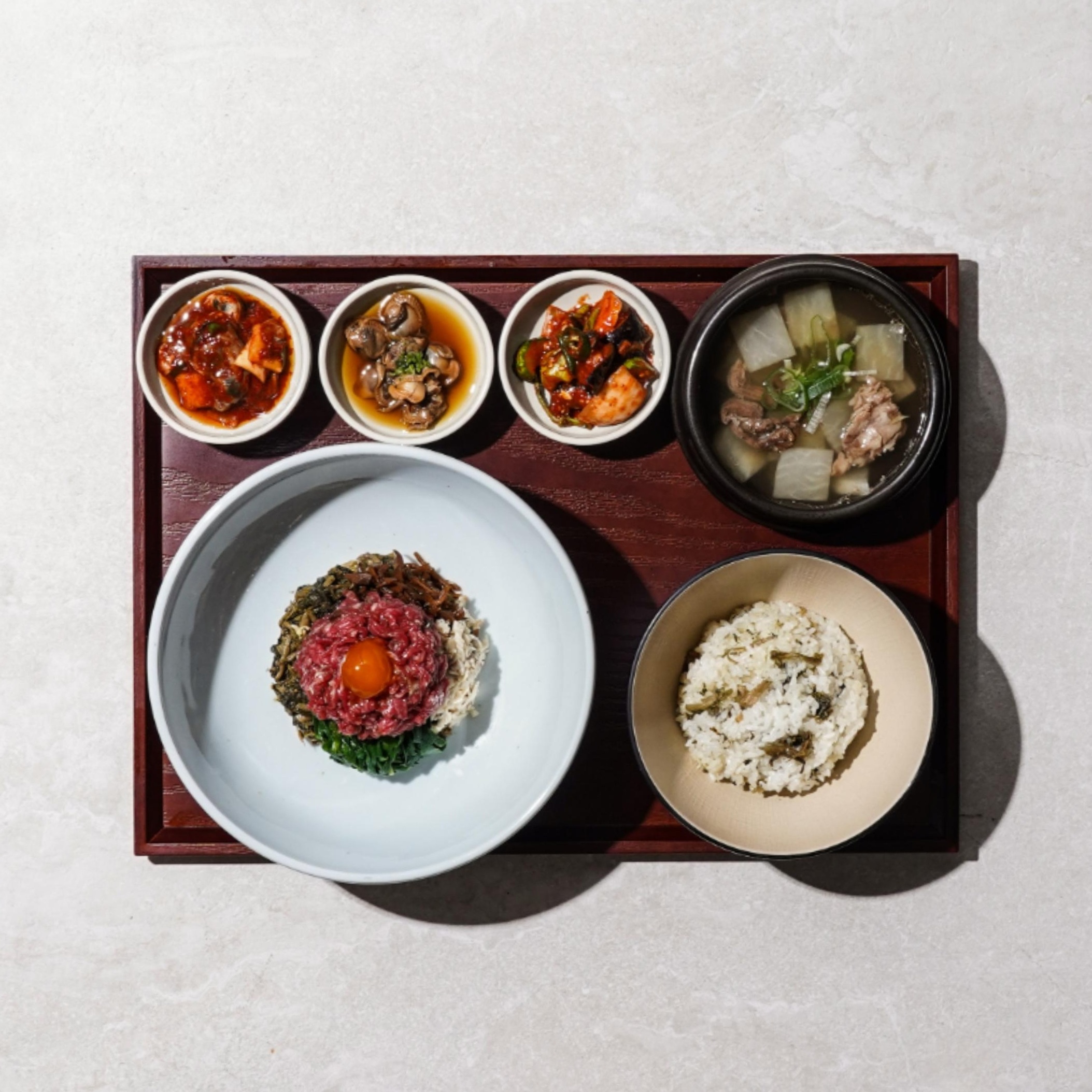 한우 육회 시래기비빔밥