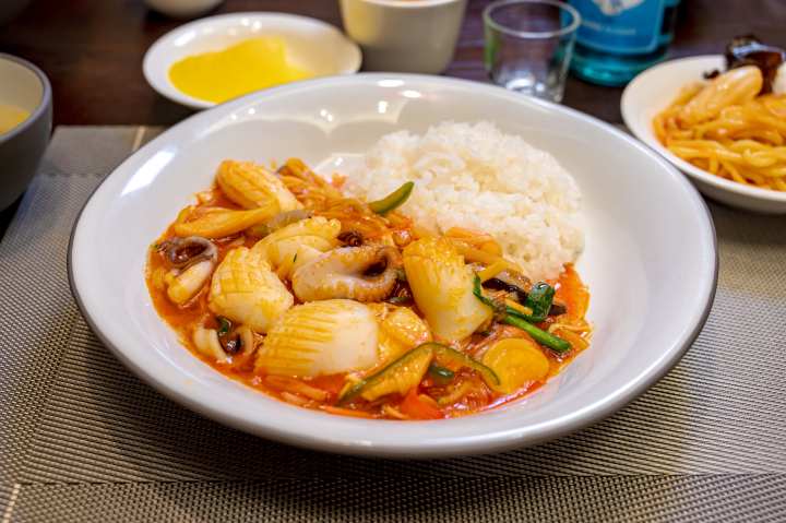 중화덮밥