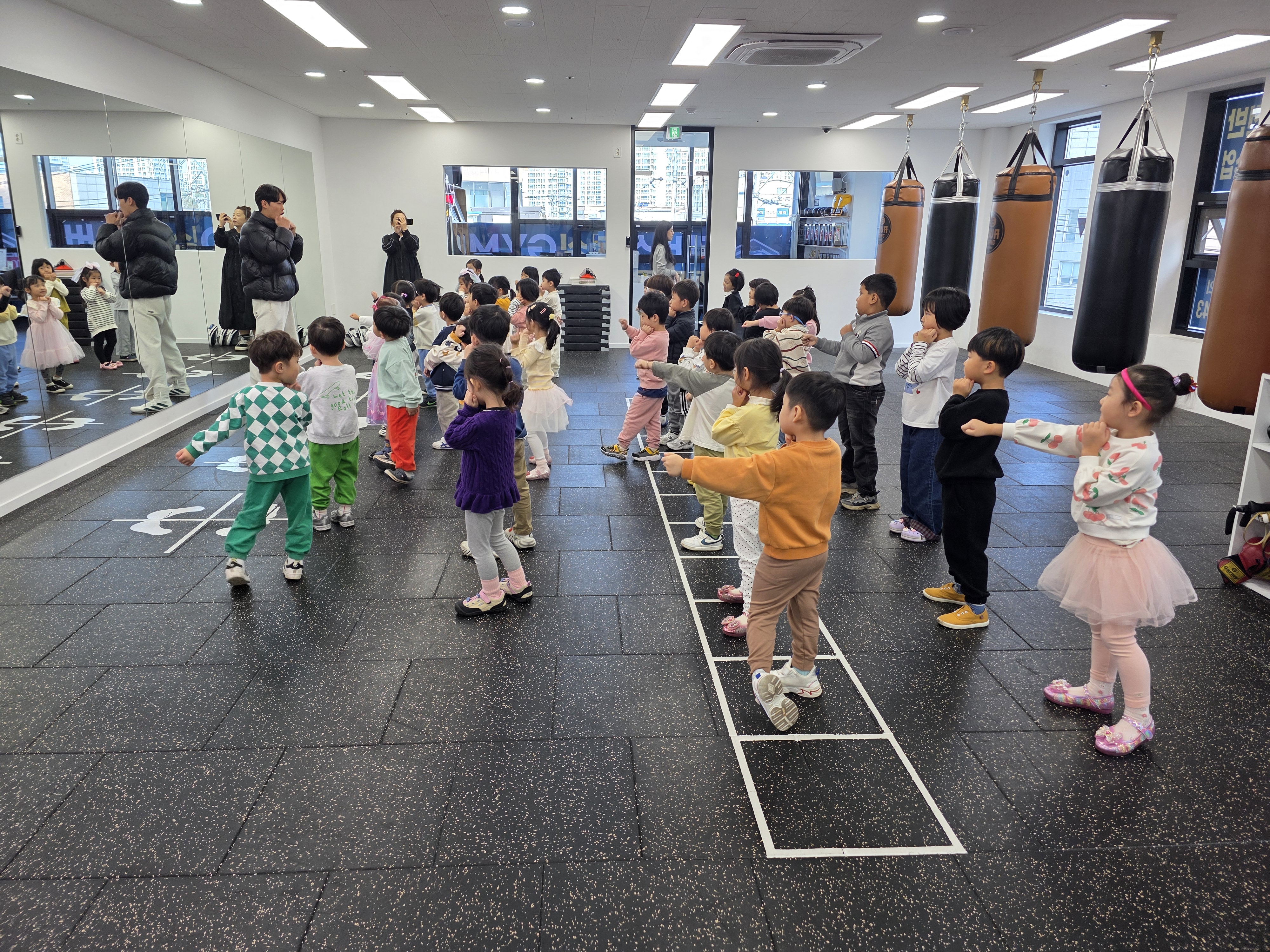 경기도 안성시 공도읍 복싱체육관 팀 리버샷 복싱짐 내부 모습 5