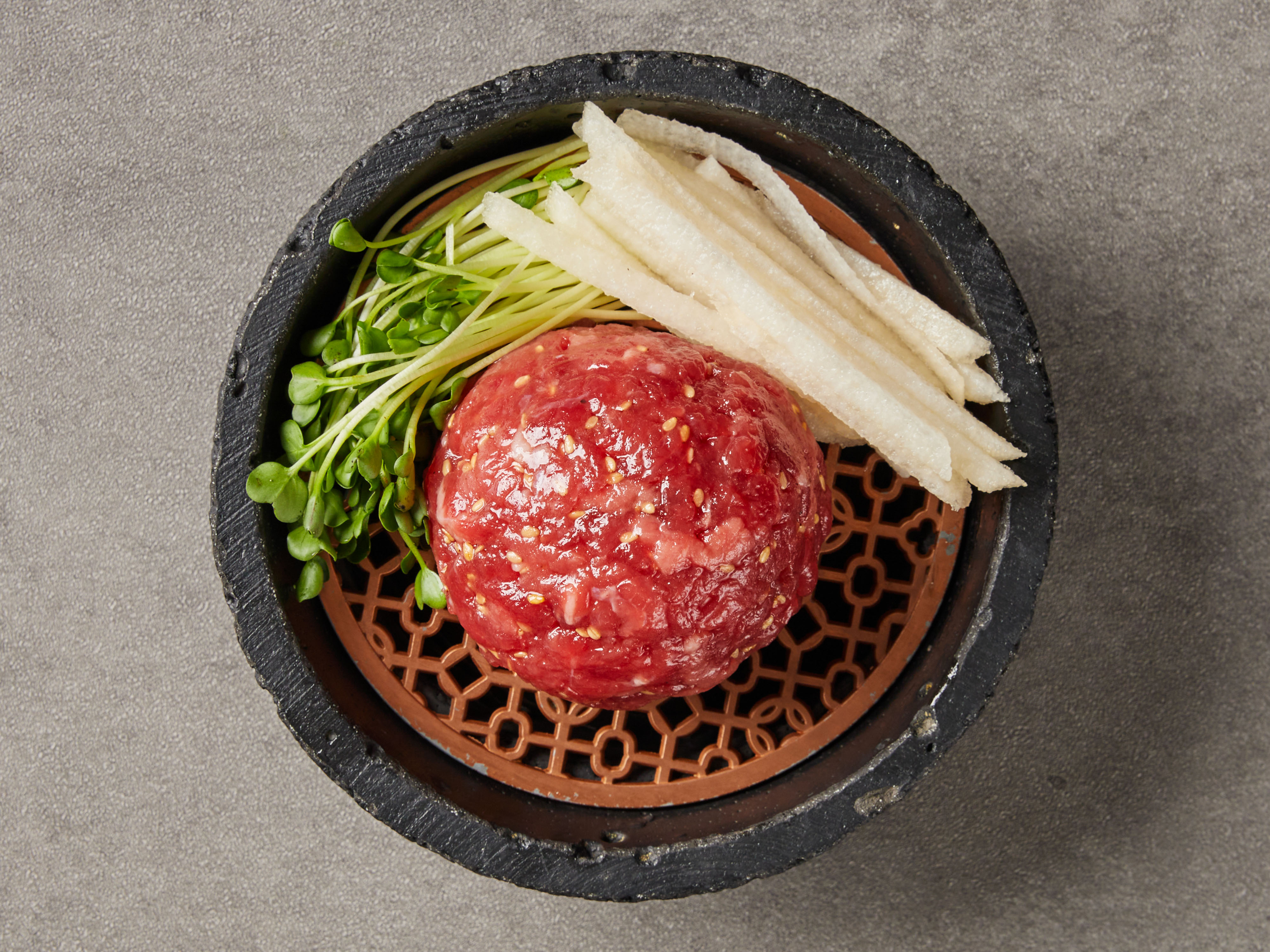 육회 (100g)