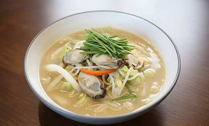 통영바다 굴 탕면 (동절기한정)