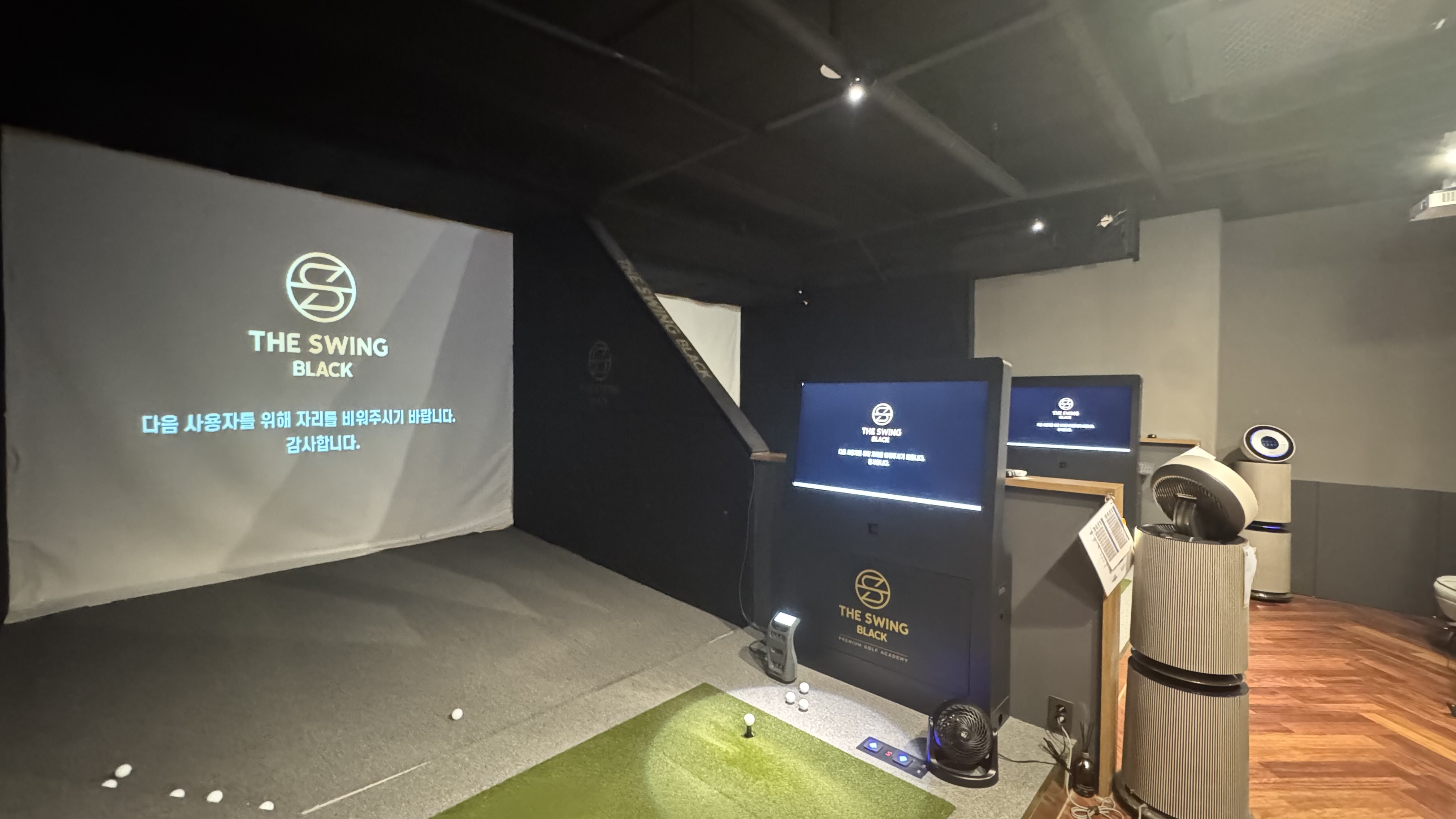 더스윙블랙 논현점 대표 이미지