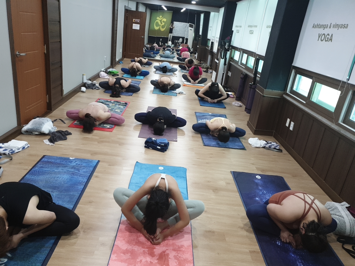 아쉬탕가빈야사요가원 대표 이미지