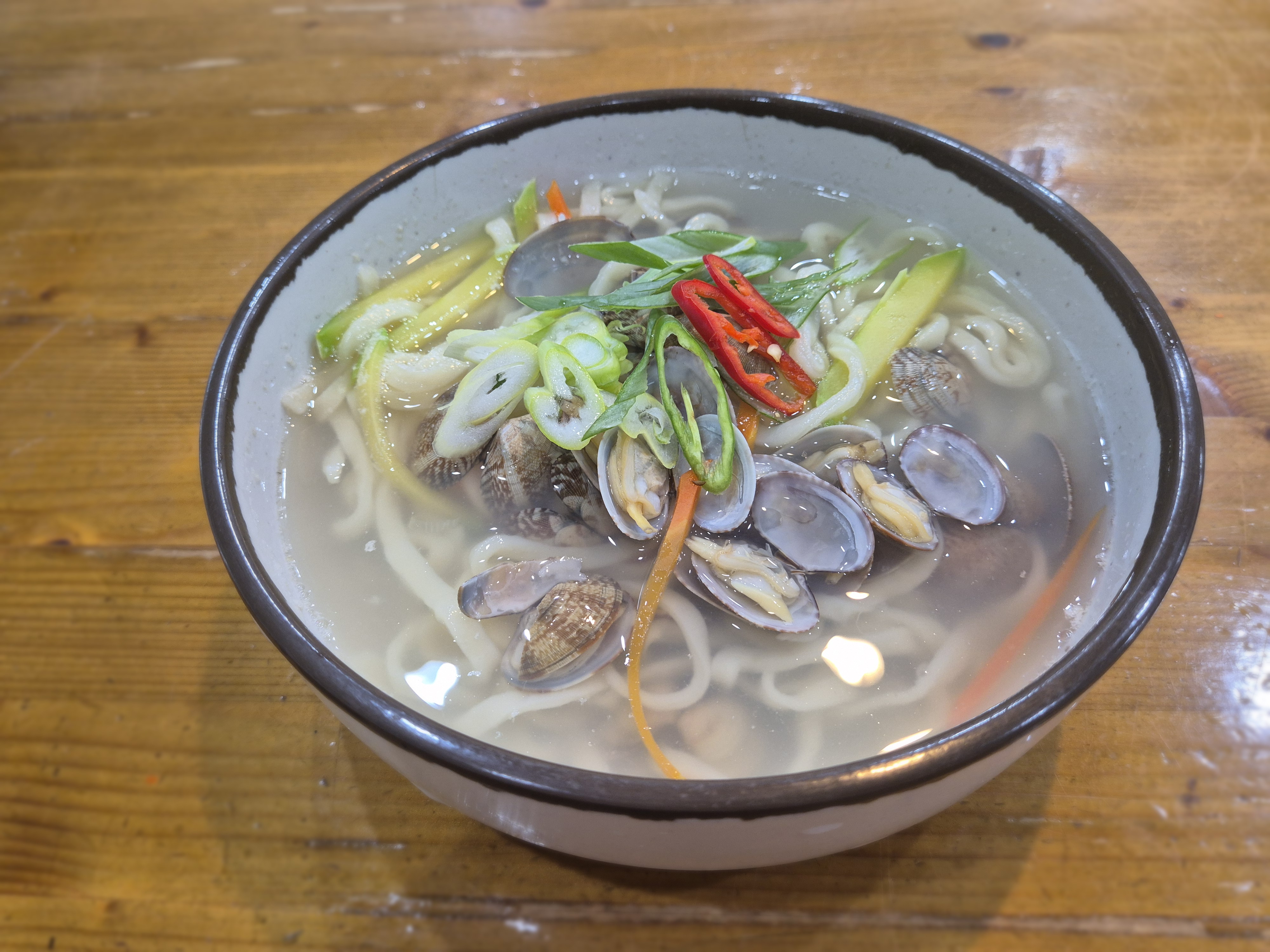 명품들깨칼국수