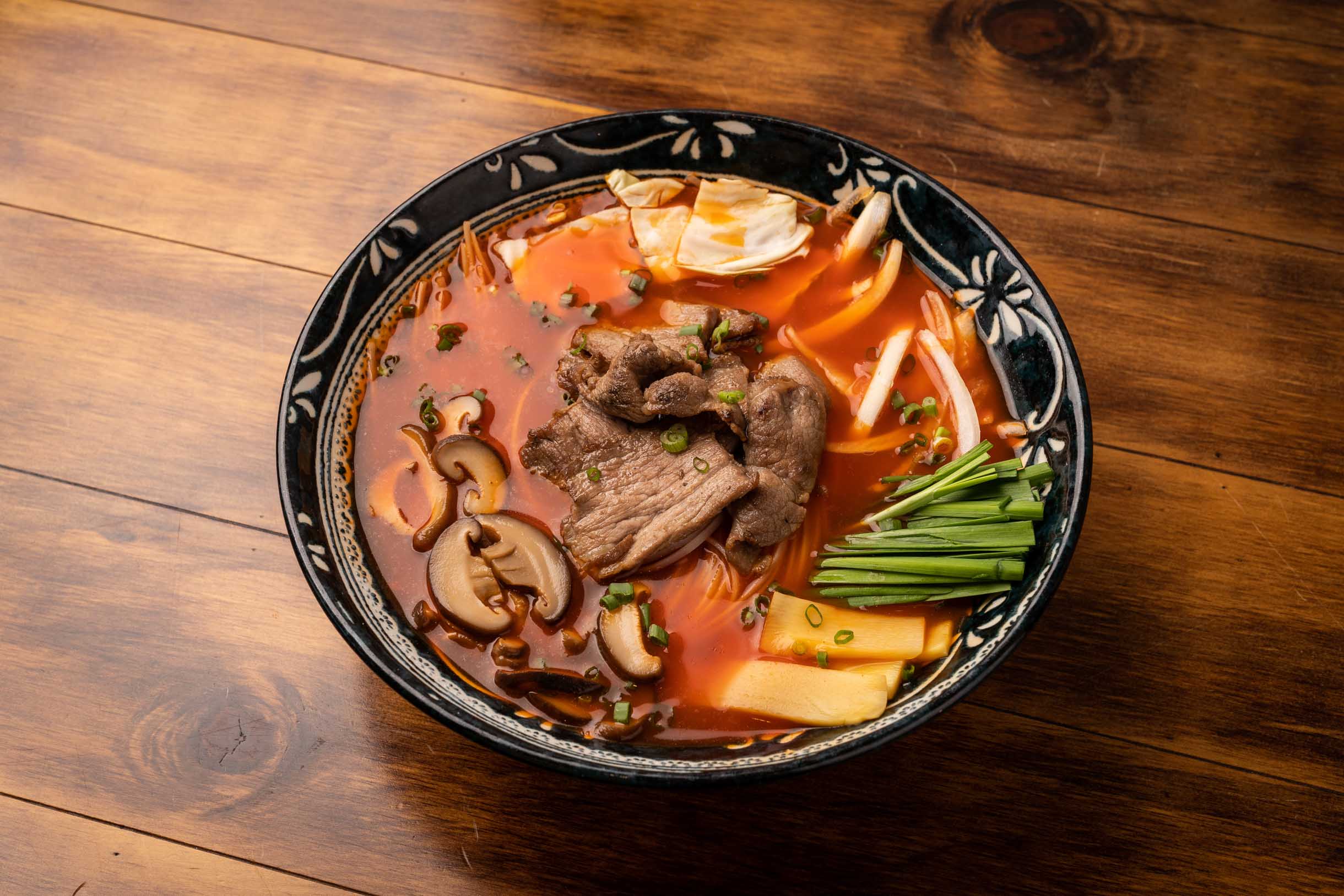 우삼겹 중화 쌀국수