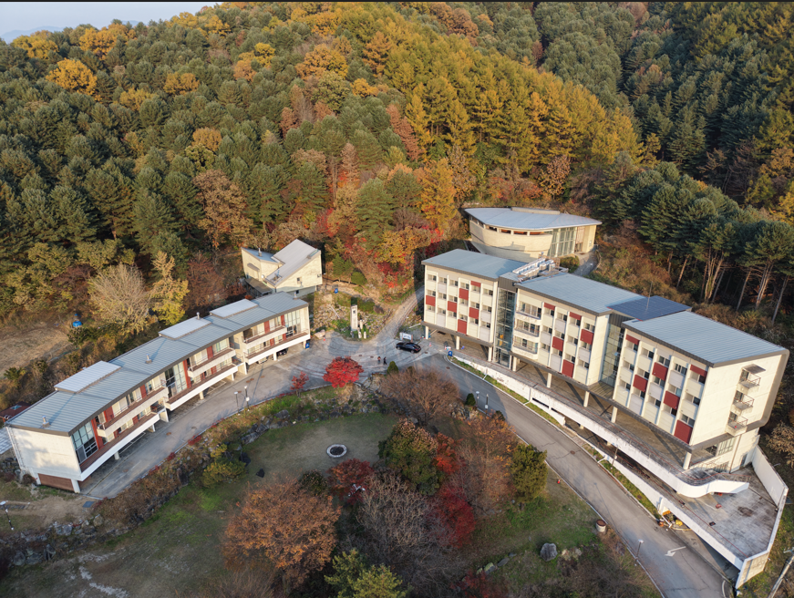 어피어연수원 — 경기 가평의 펜션 전경