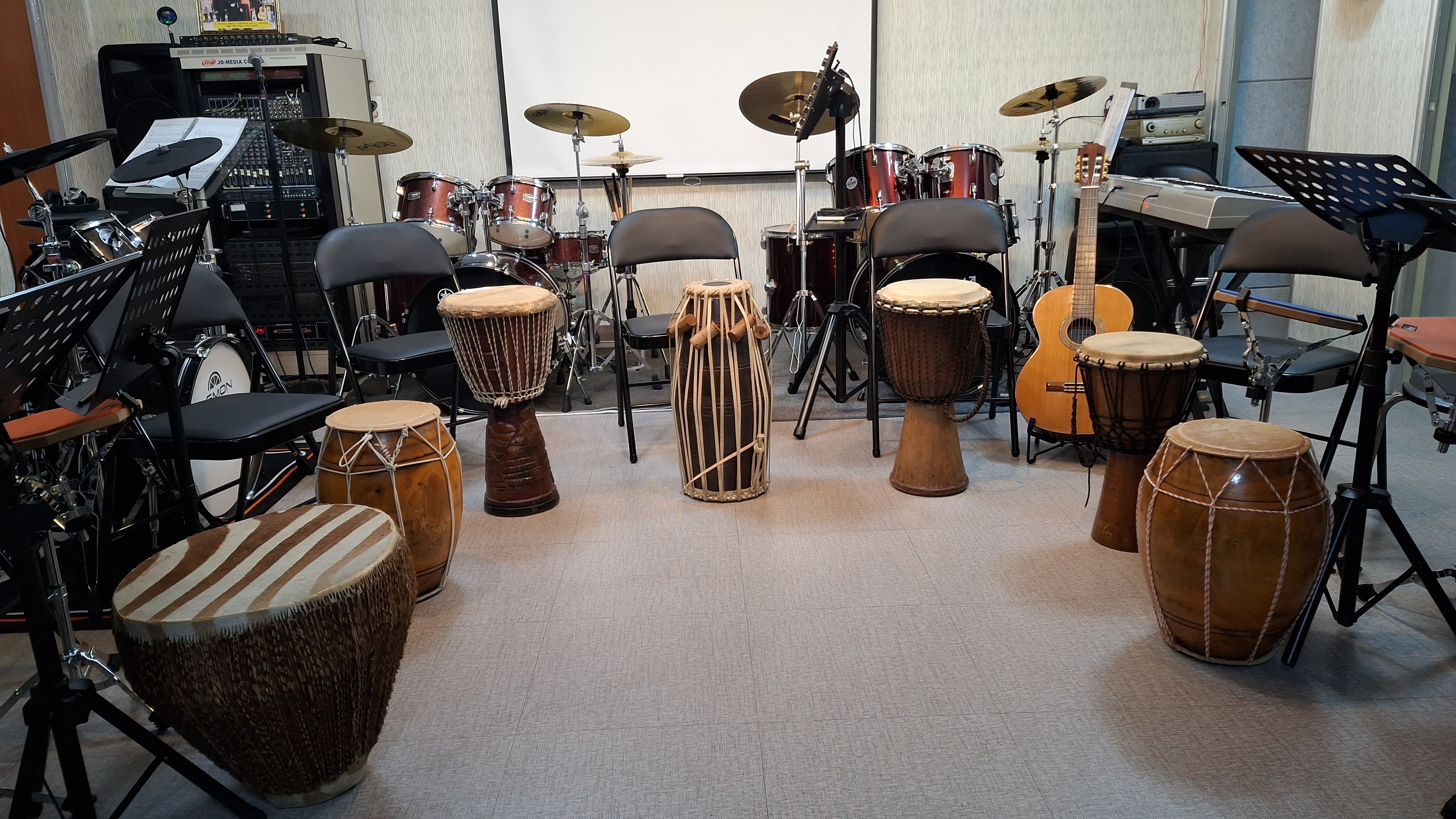 윤교수뮤즈힐링스튜디오 대표 이미지