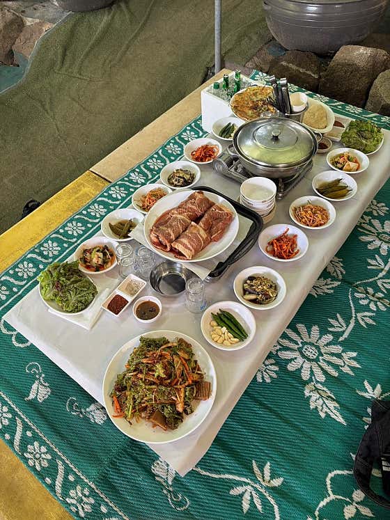 세트B-오리백숙, 돼지왕갈비,골뱅이무침, 도토리묵, 부추전