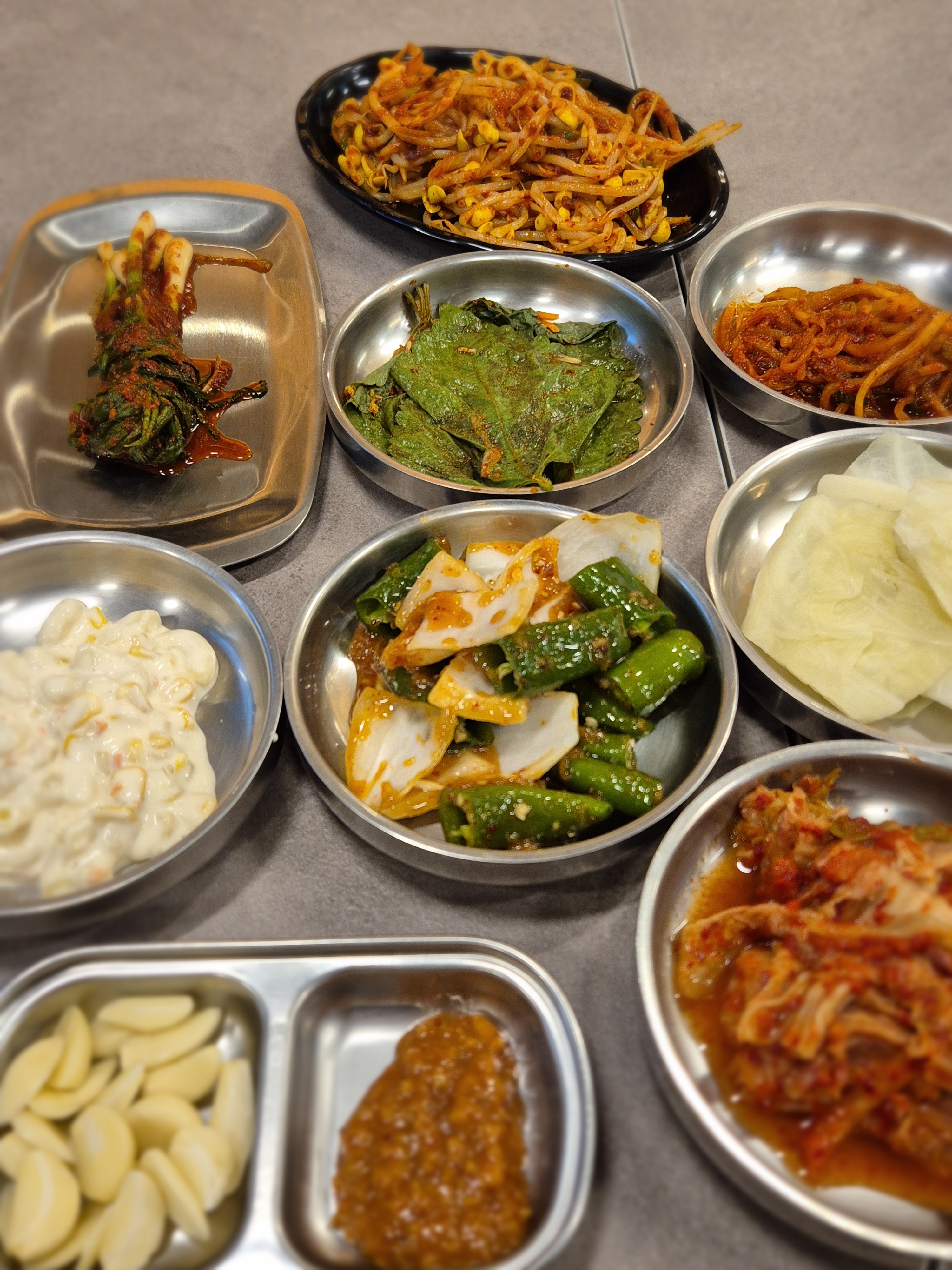 오늘도웃으면돼지 대표 이미지
