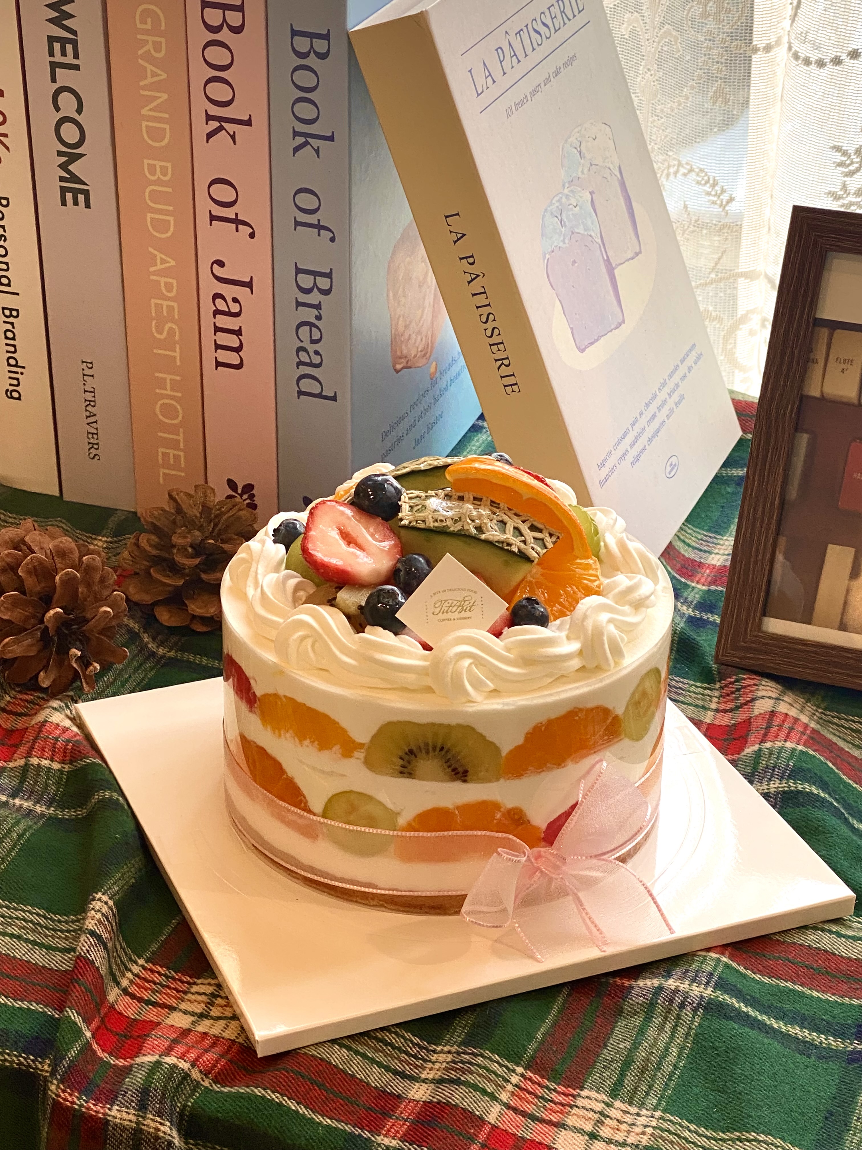 모둠과일 생크림 홀케이크
