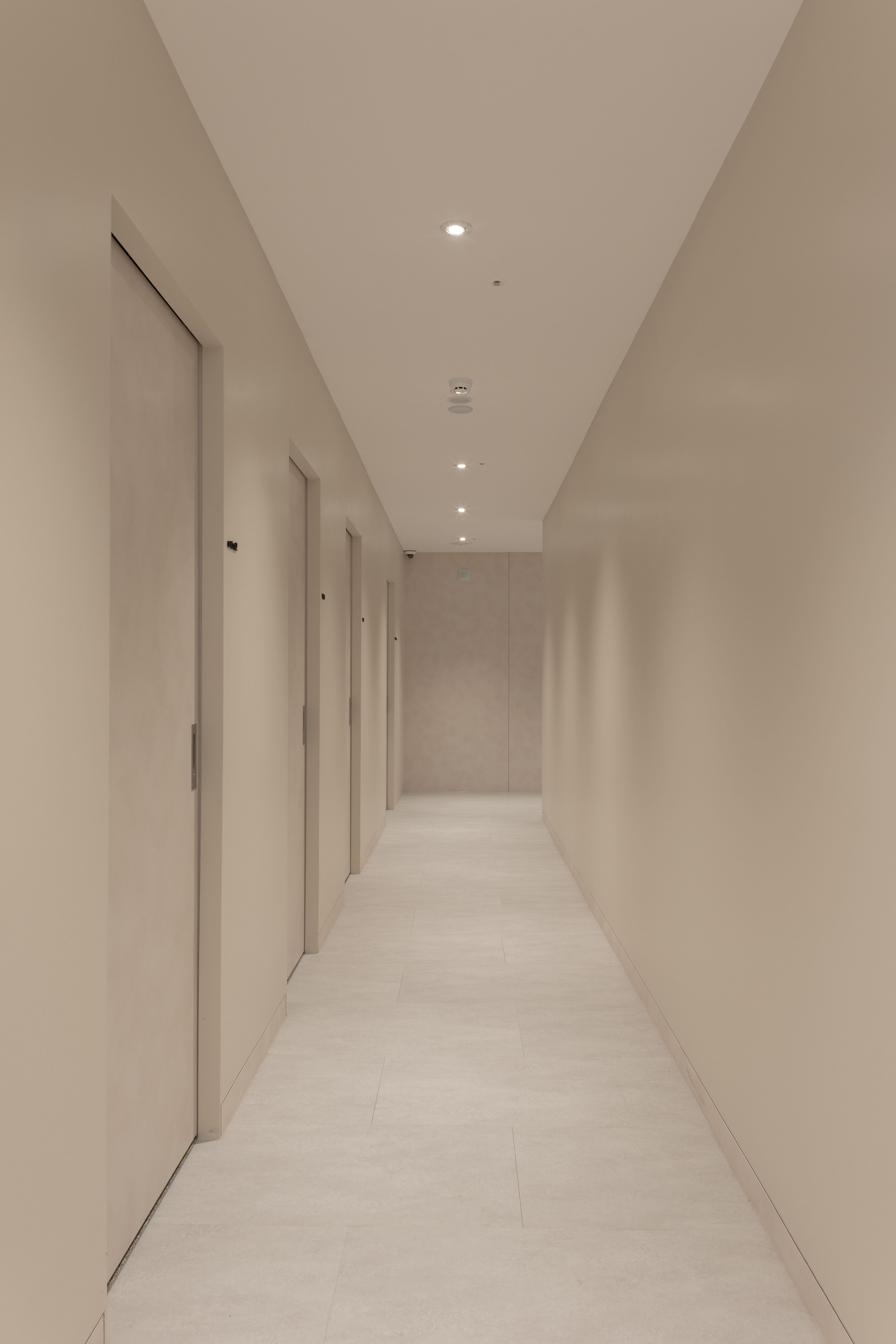 톤즈의원 명동점 전경