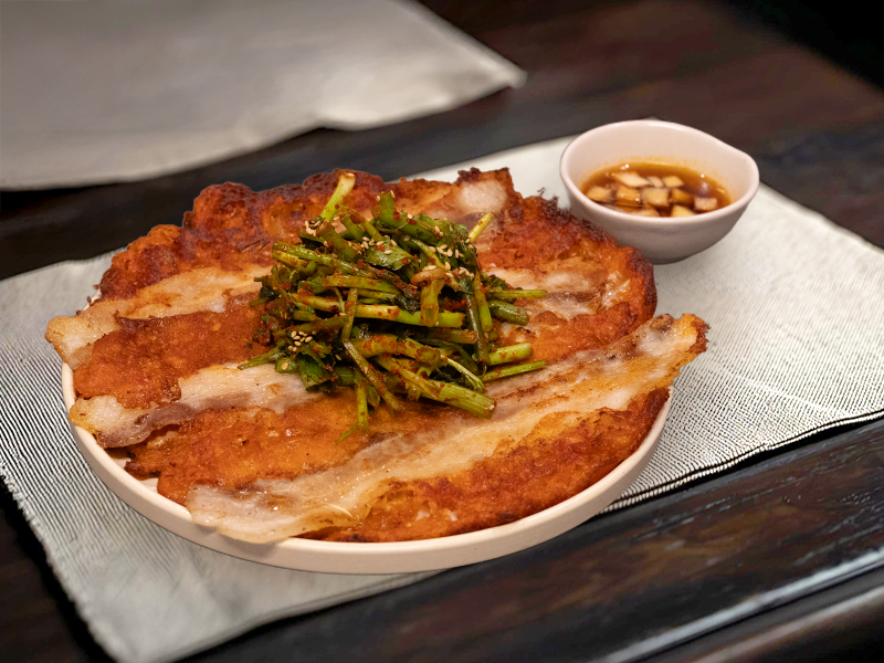 통삼겹김치전