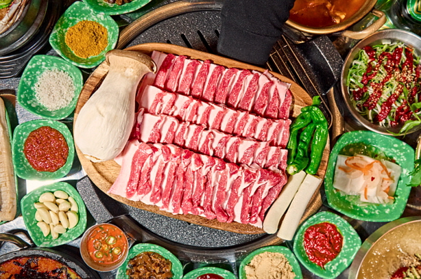 오늘도연탄구이