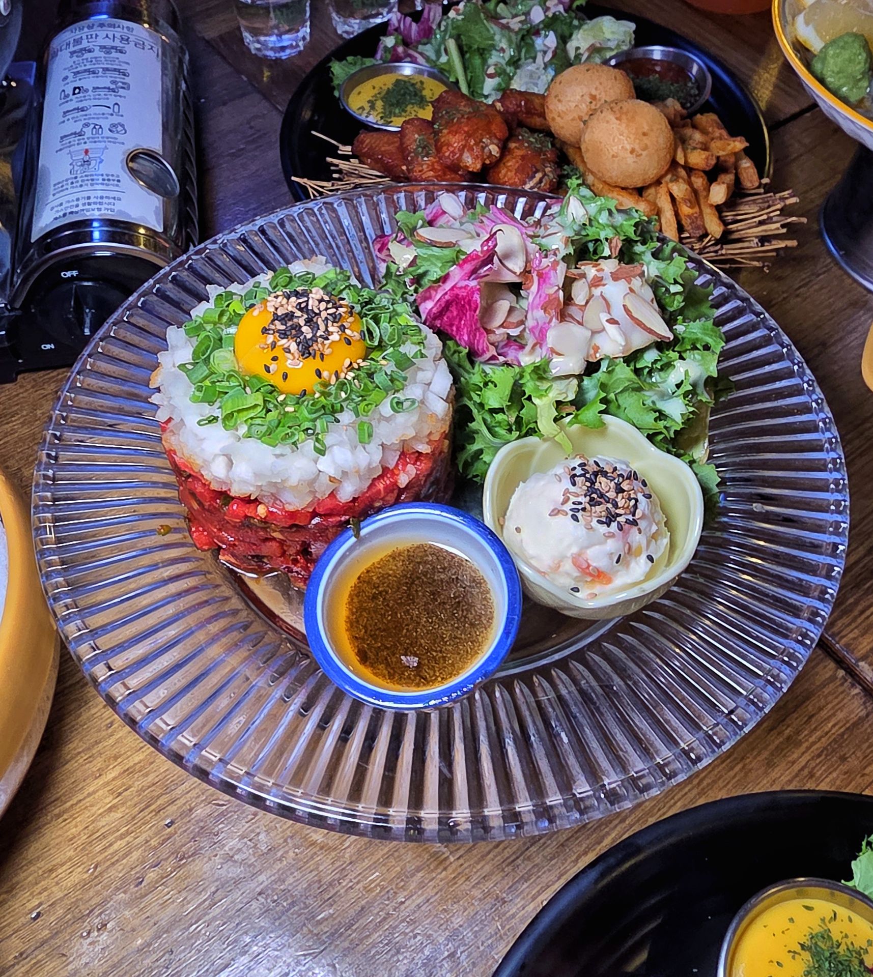 매콤육회