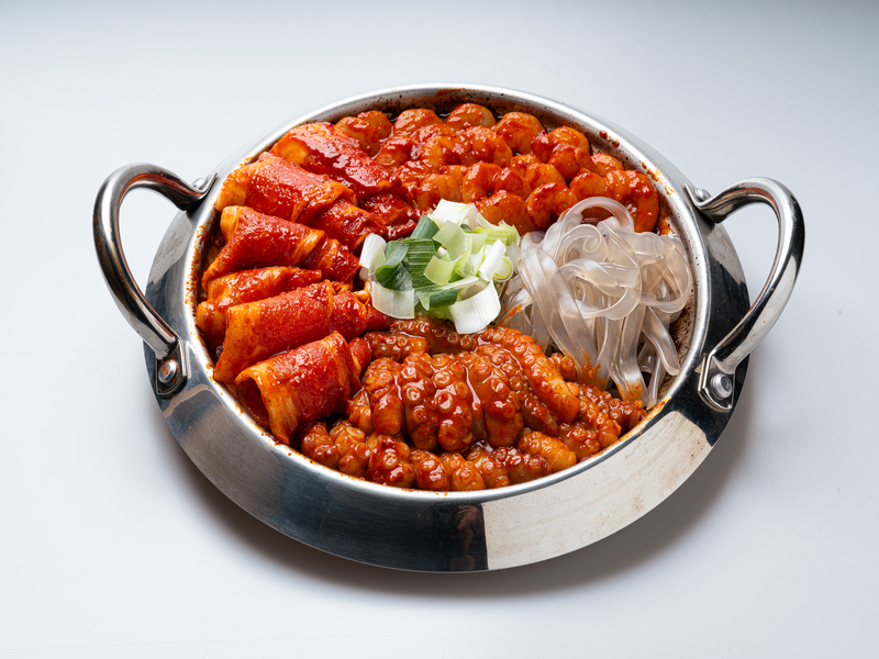 낙우새(낙지+우삽겹+새우)