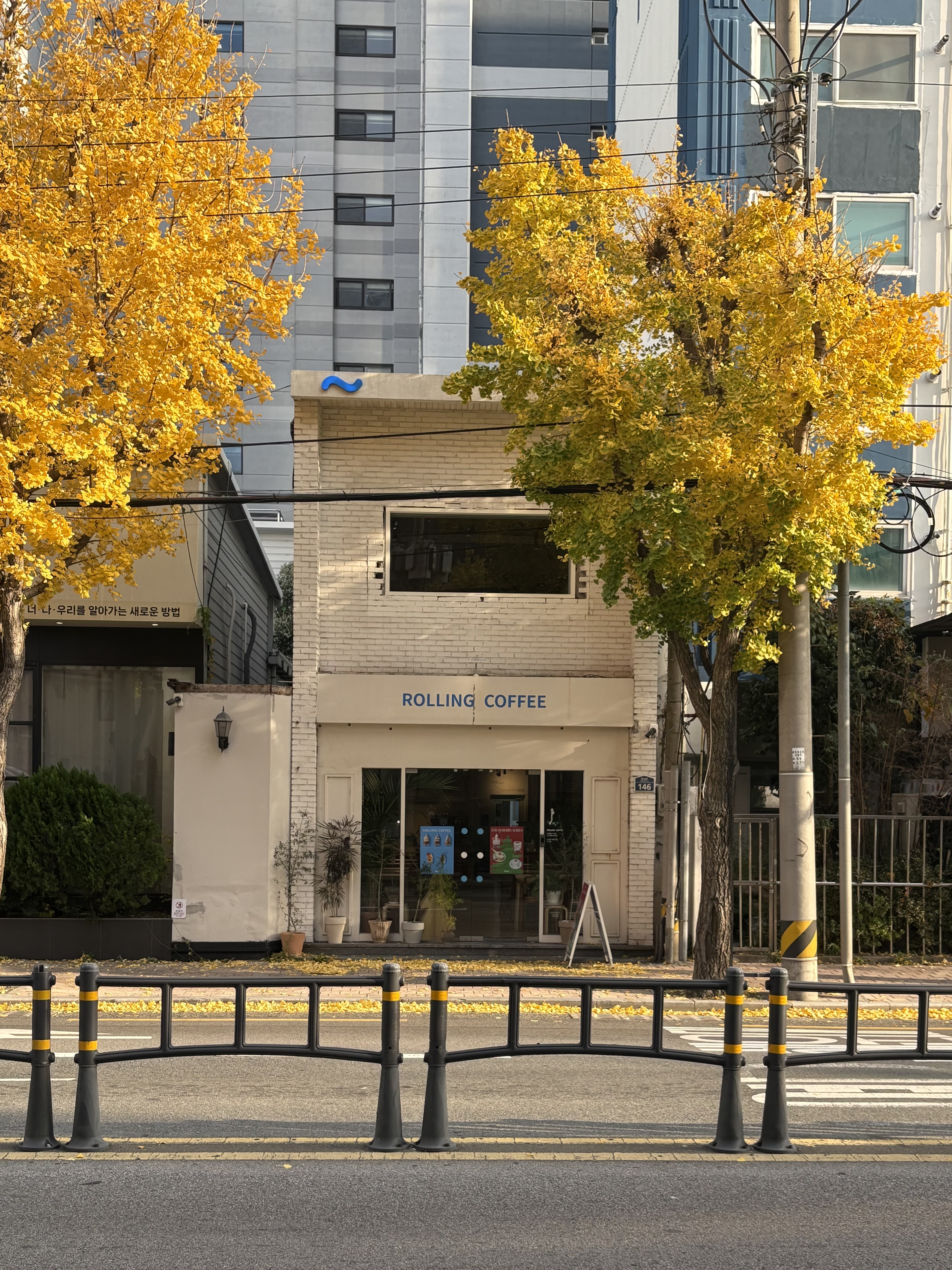 롤링커피 광안점 사진 2