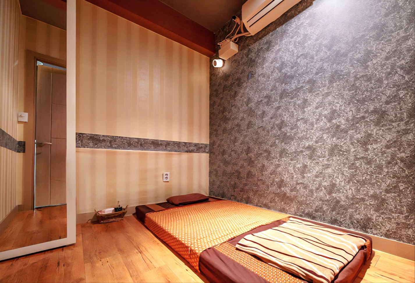 휴 photo 9