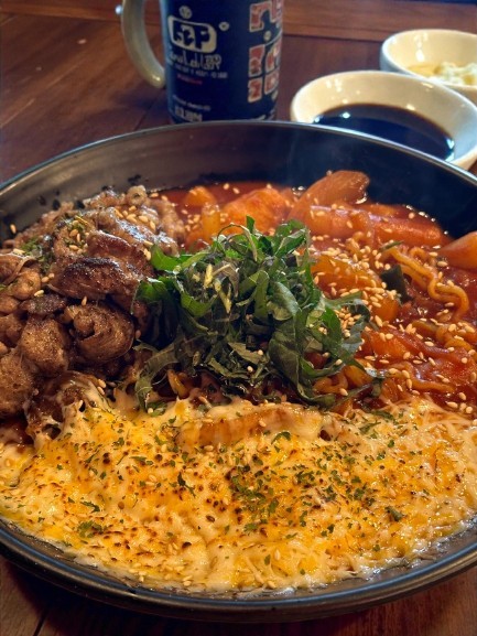 차돌라볶이 - 매콤한끼