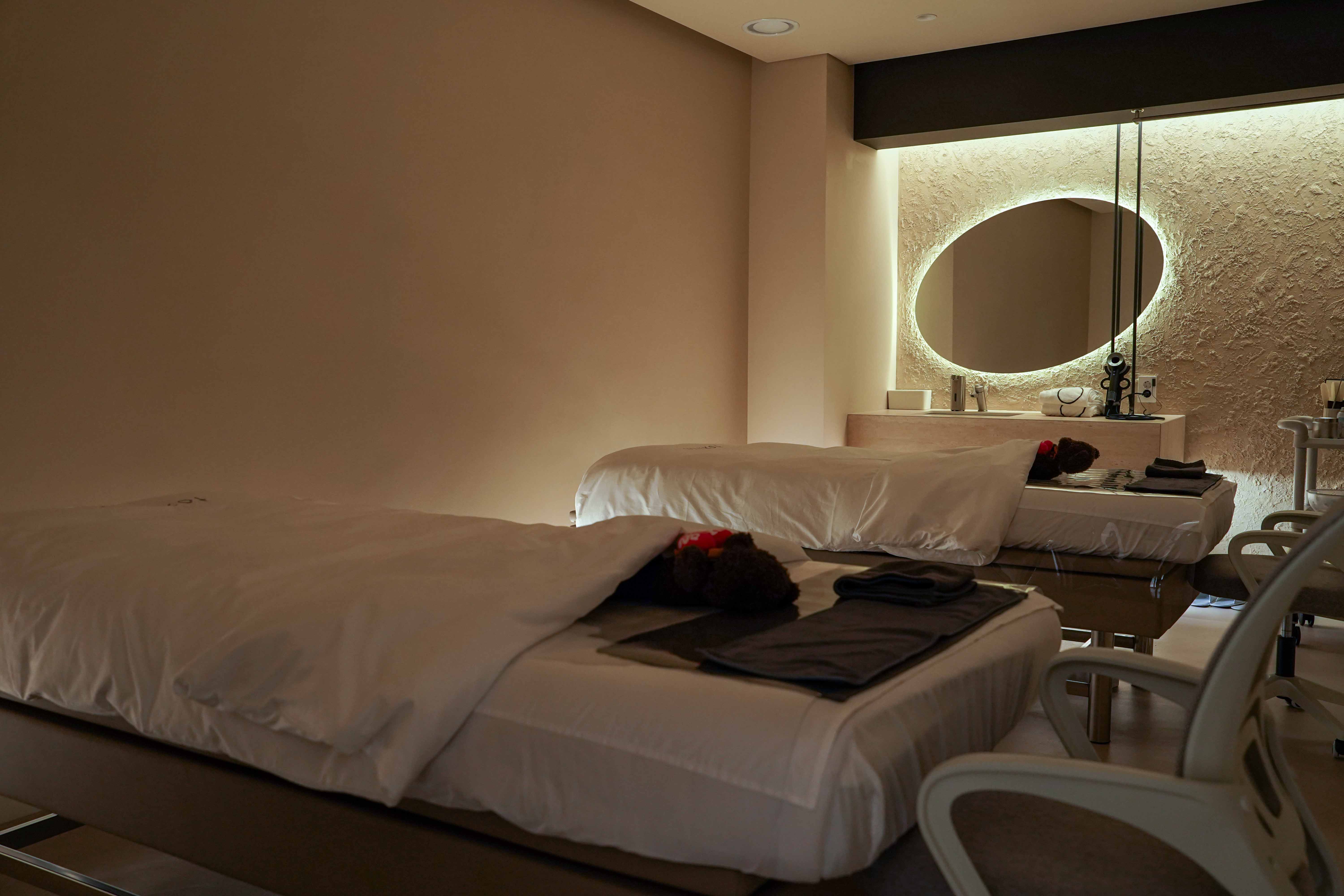 신논현톡스앤필 대표 이미지