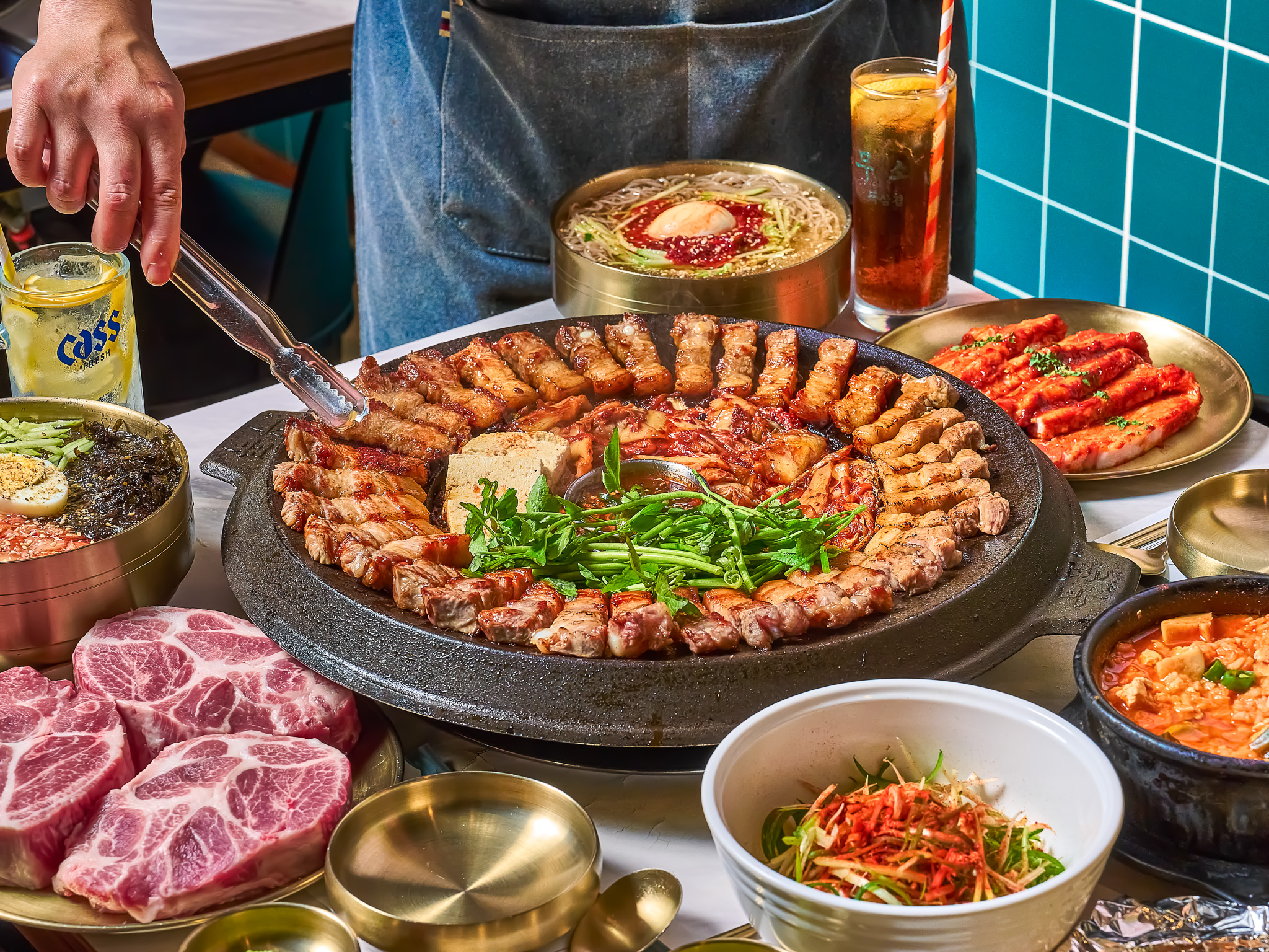 무쇠뚝삼겹 신흥역점