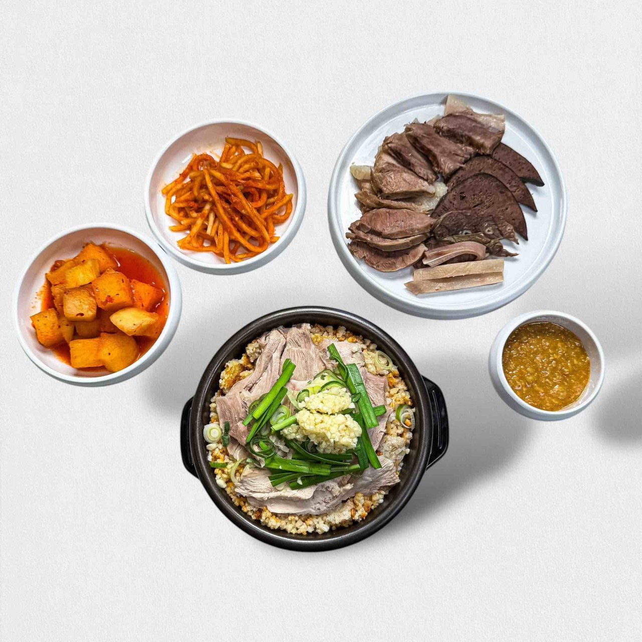 찹쌀누룽지 돼지국밥 수육정식
