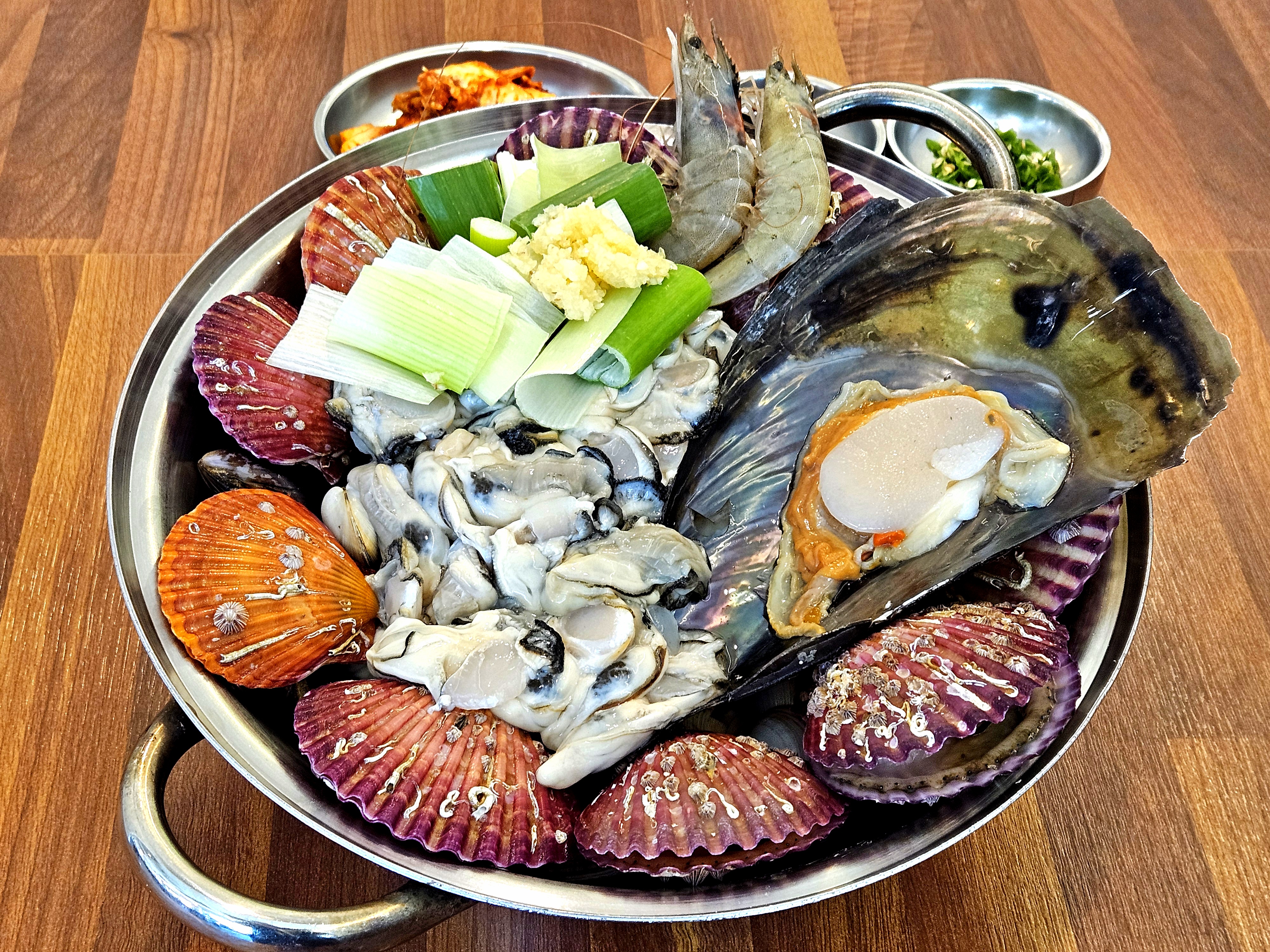 [일시중단]제철 굴칼국수中