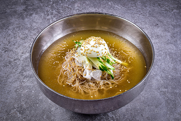 물냉면
