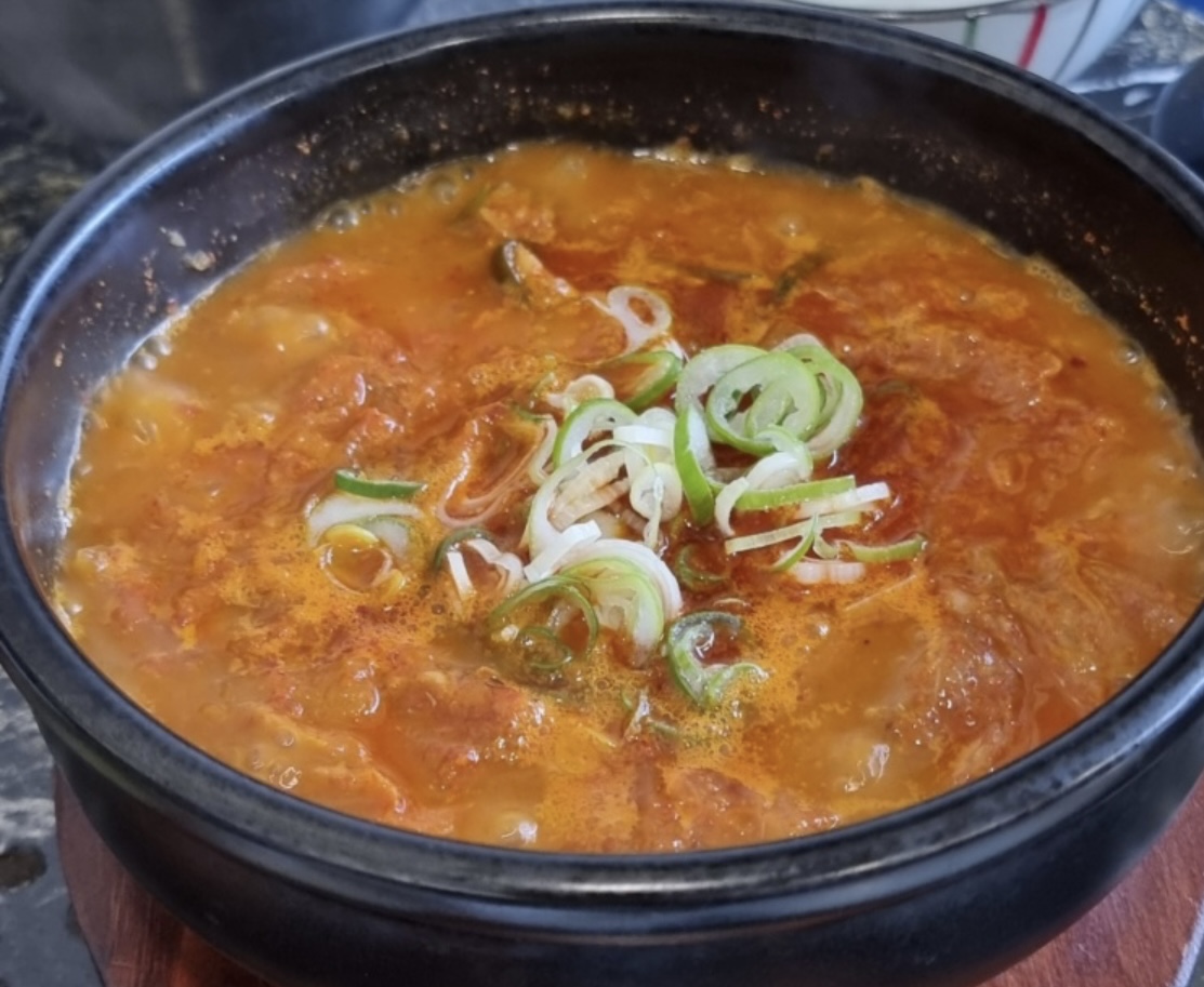 고기듬뿍 김치찌개