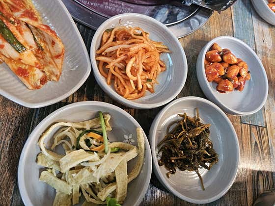 명동거리연탄집