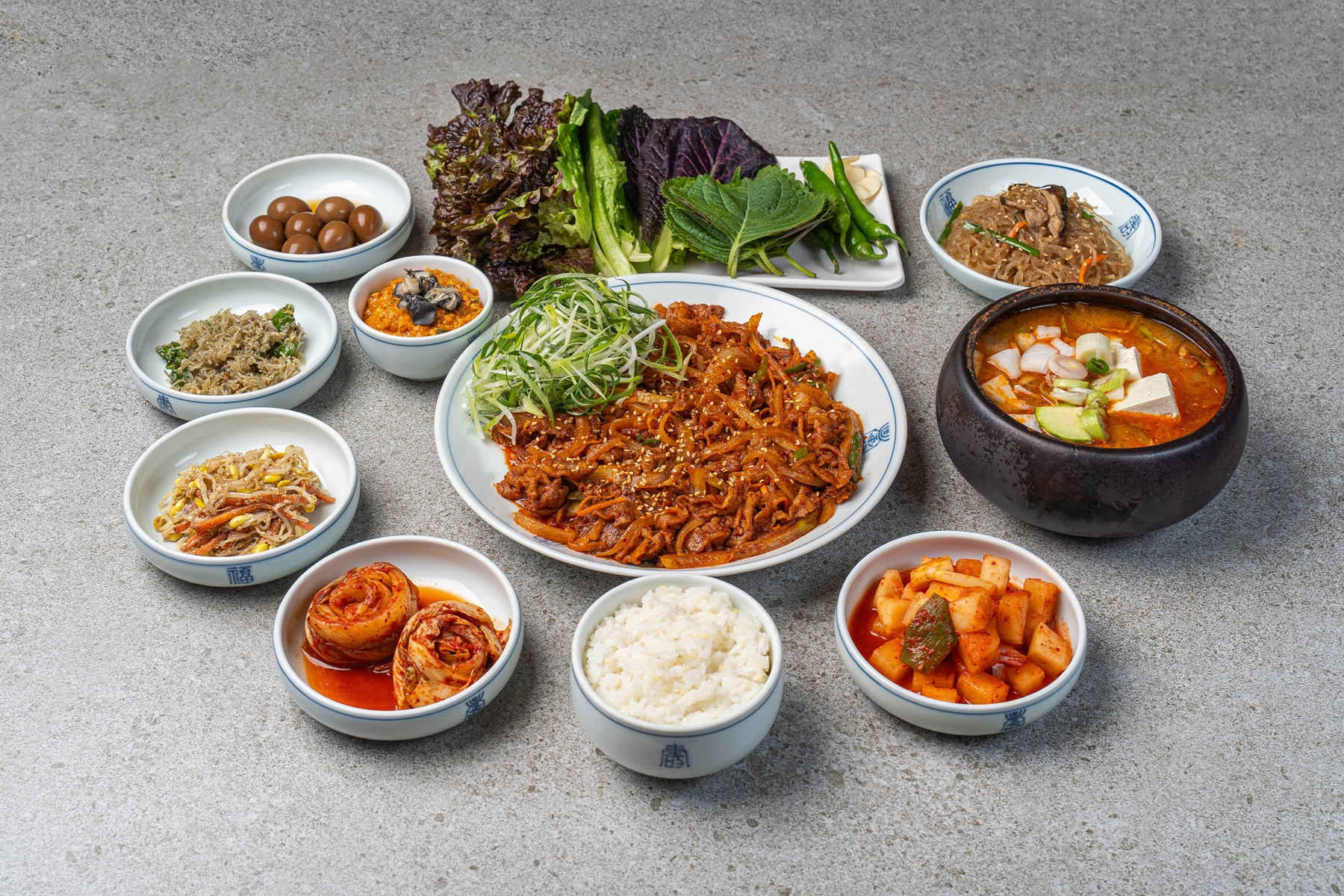 선별돼지 직화제육ㆍ불백 쌈밥 정식