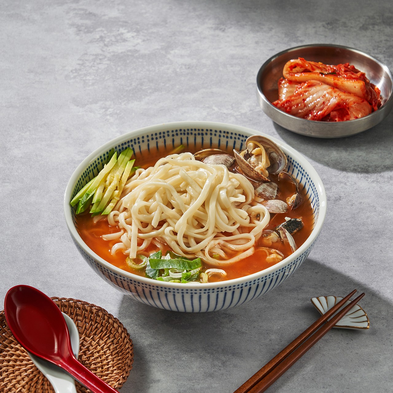 맑은바지락칼국수