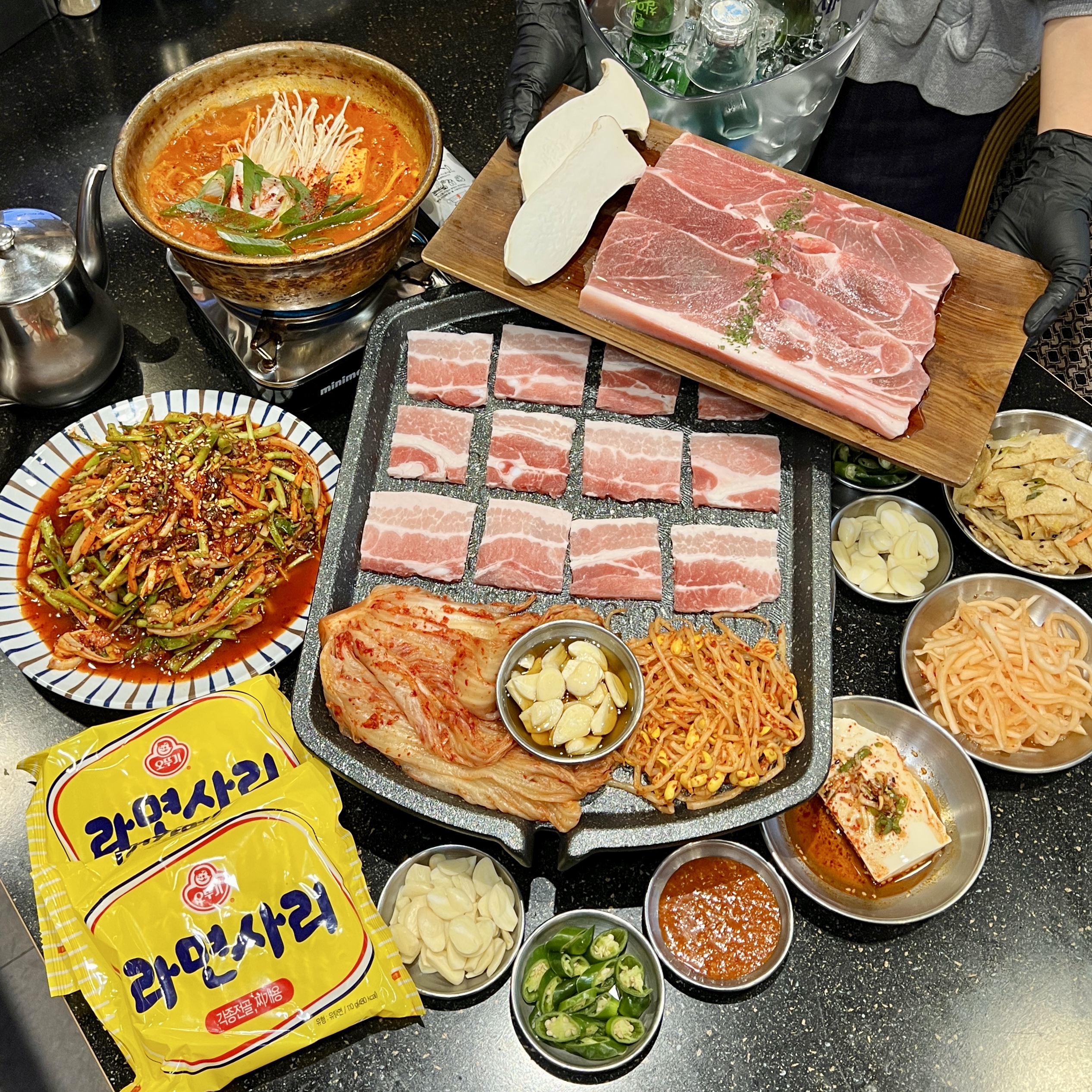 502찌개마을&옛날삼겹살 건대직영점