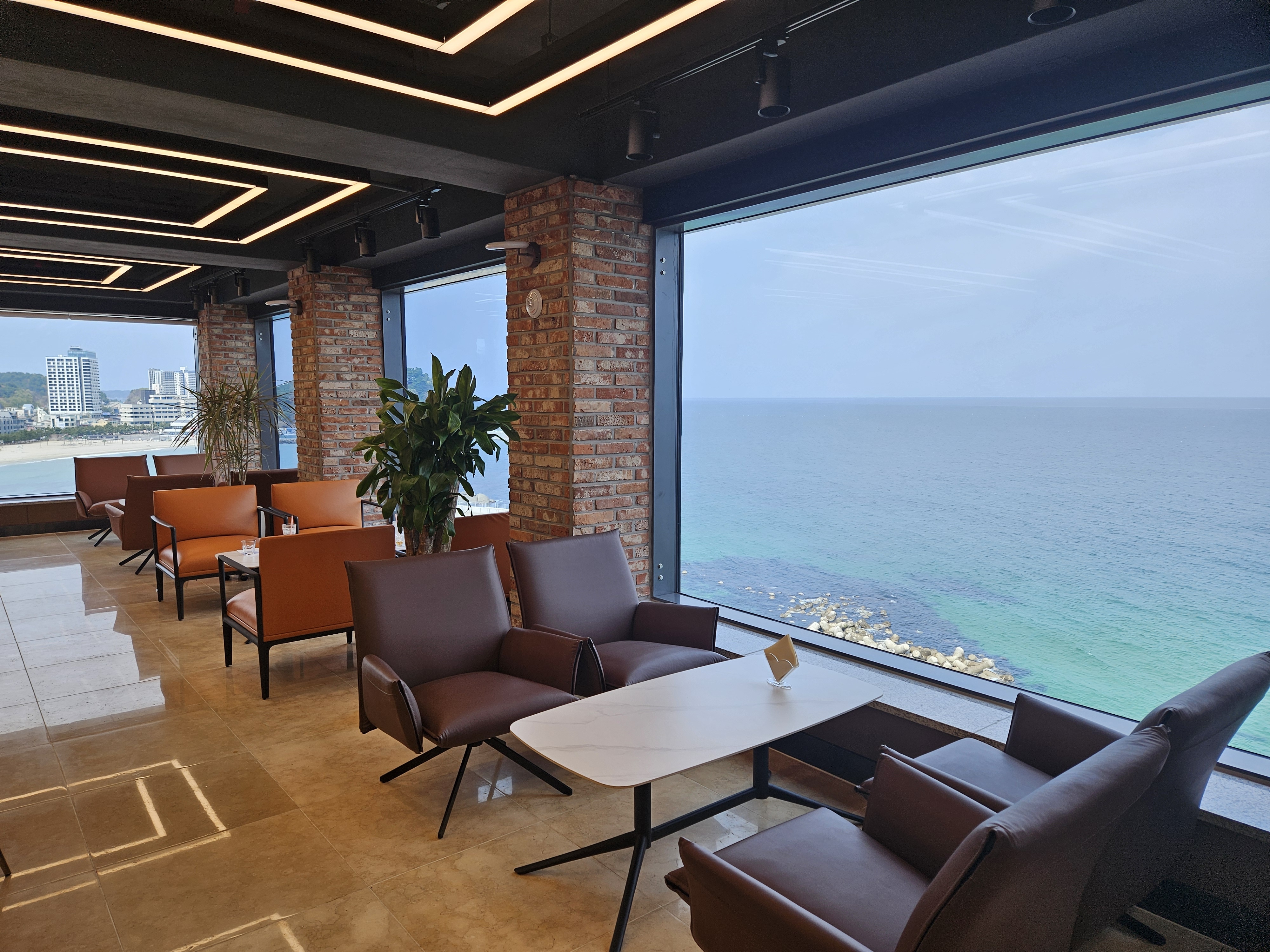 하늘과 바다사이 대표 이미지